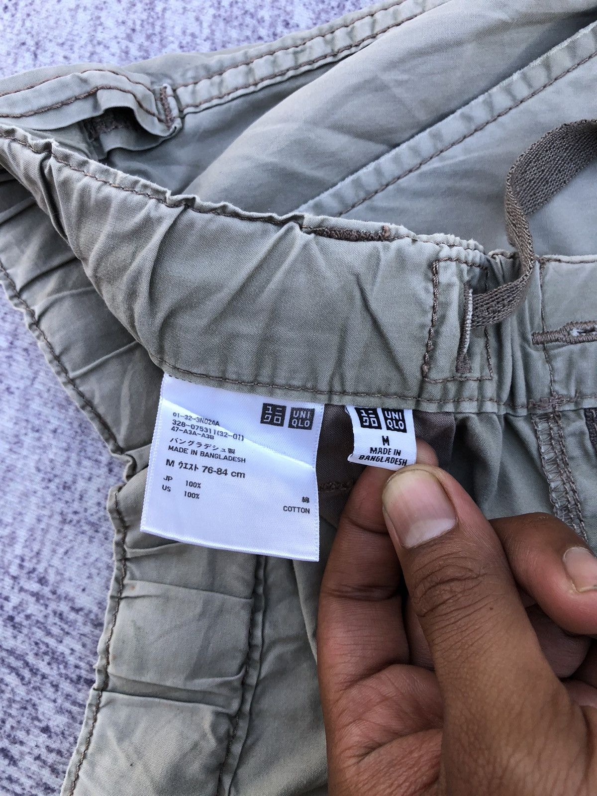 Japanese Brand × Uniqlo 🔴Uniqlo X Cropped Cargo Pants Multipocket Stretchable Size US 31 - 8 Thumbnail