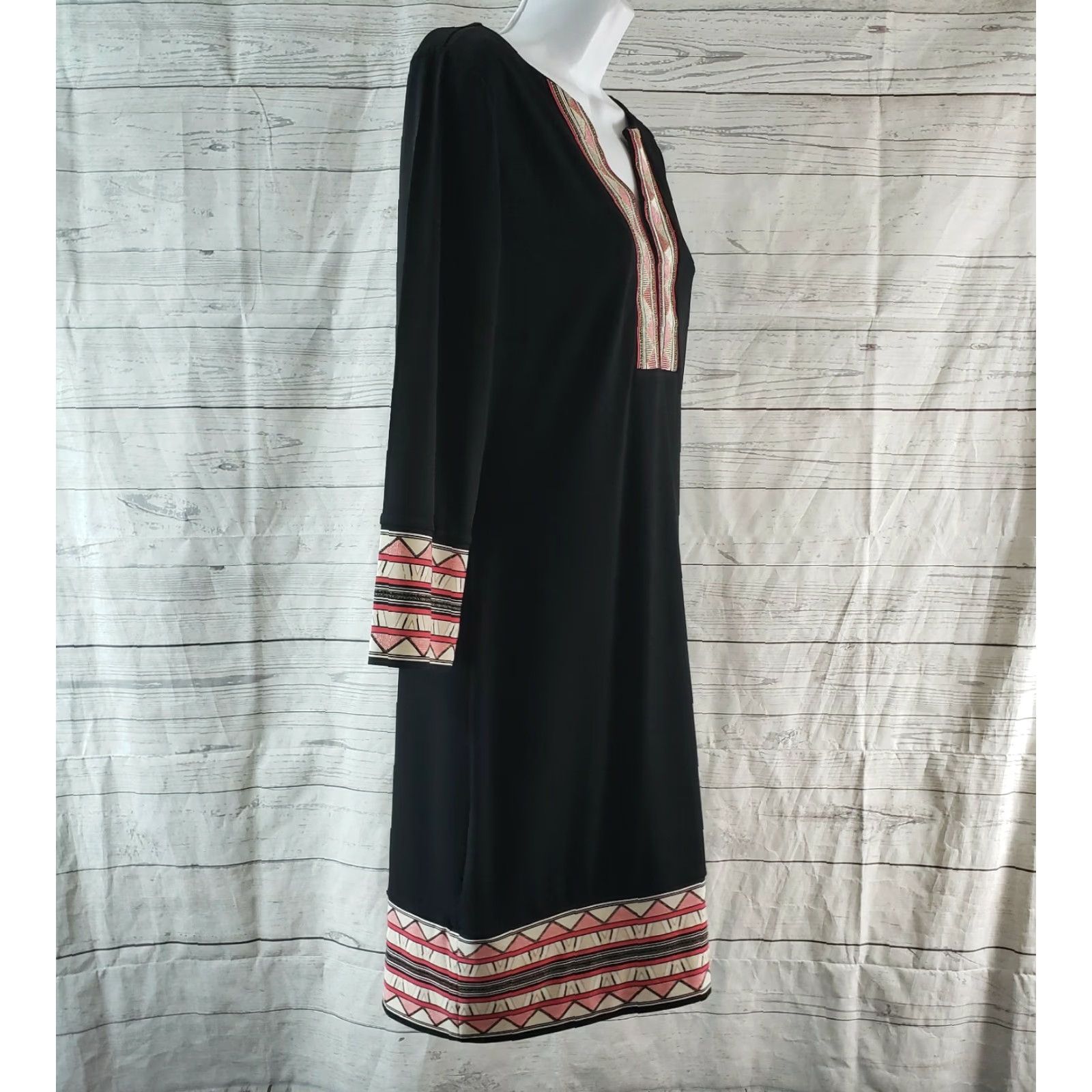 White House Black Market White Huse Black Market Womens Dress Sz Small Embroidered 3/4 Sleeve Black Pink Size S / US 4 / IT 40 - 3 Thumbnail