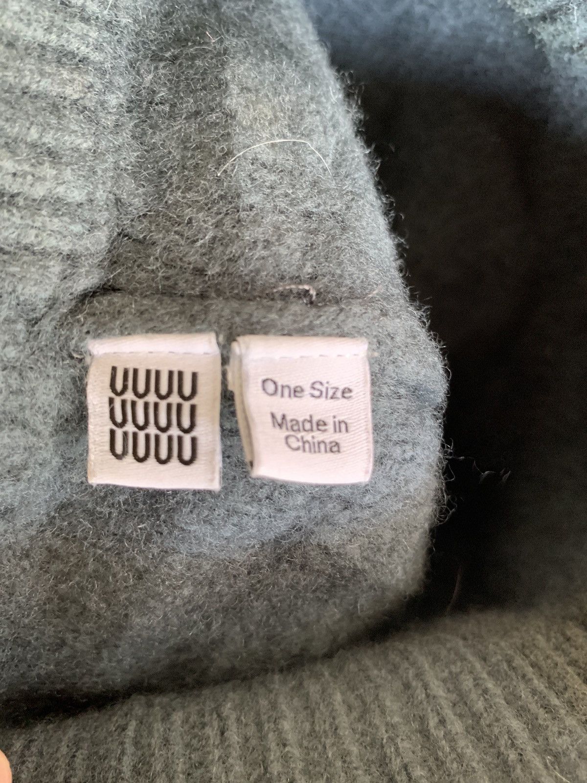Jun Takahashi × Undercover × Uniqlo UNIQLO U WOOL WINTER SESSIONS BEANIE HATS Size ONE SIZE - 8 Thumbnail