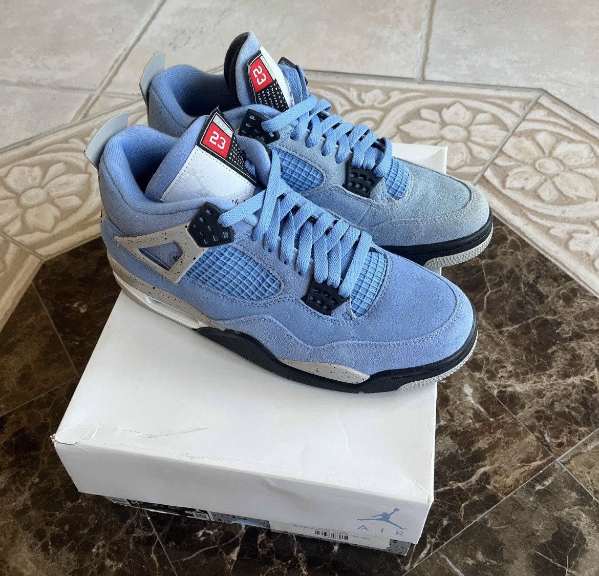 Jordan Brand Air Jordan 4 Retro “University Blue” size 8.5 READ BELOW Size US 8.5 / EU 41-42 - 1 Thumbnail