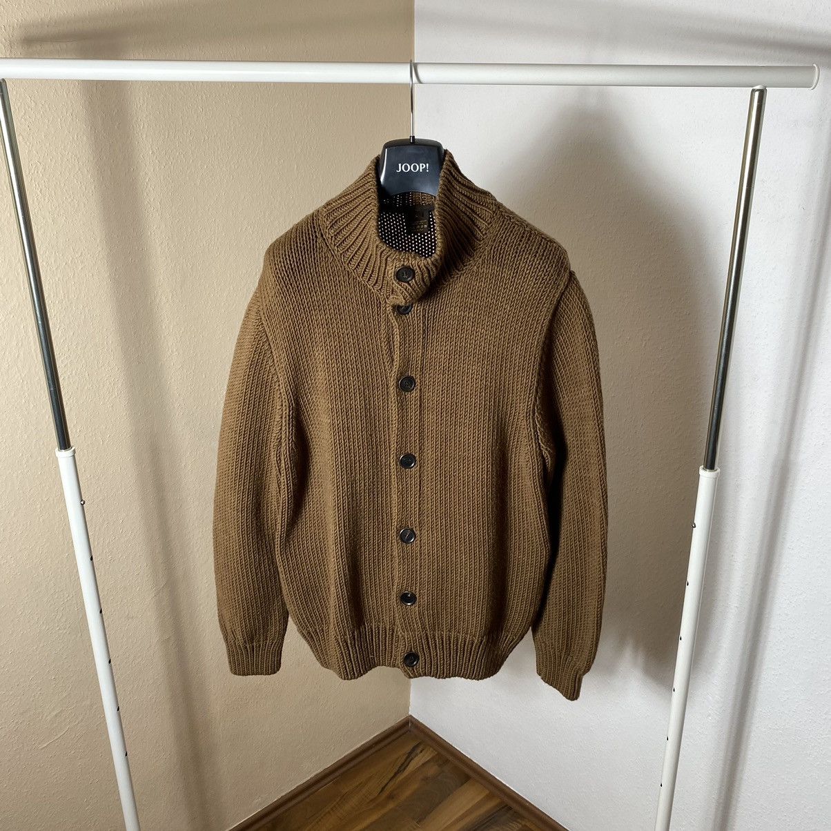 Louis Vuitton Wool Knit Button Sweater Louis Vuitton Brown Size US L / EU 52-54 / 3 - 11 Thumbnail