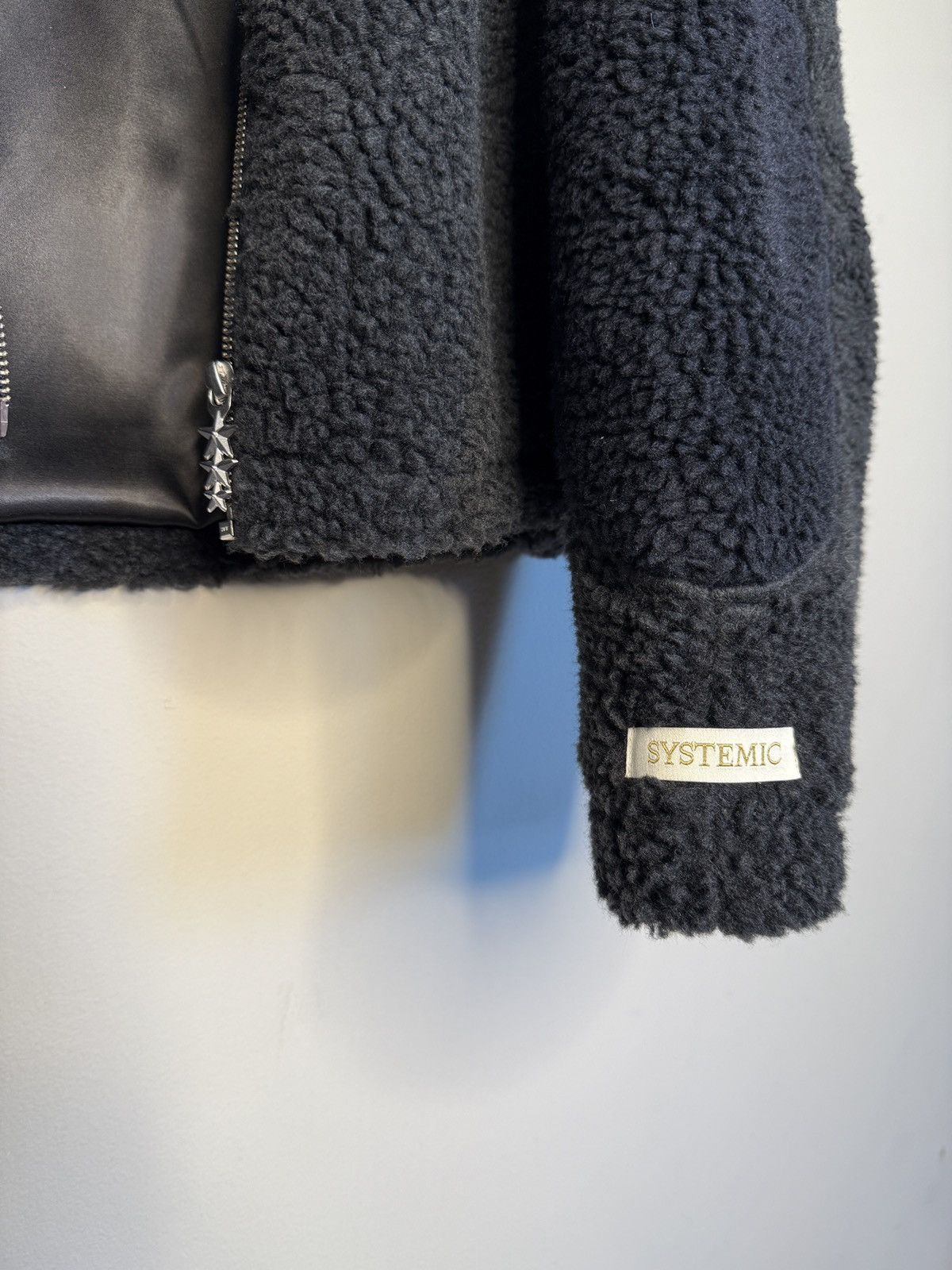 Systemic Onyx Teddy Fleece (Sold Out) Size US L / EU 52-54 / 3 - 10 Thumbnail