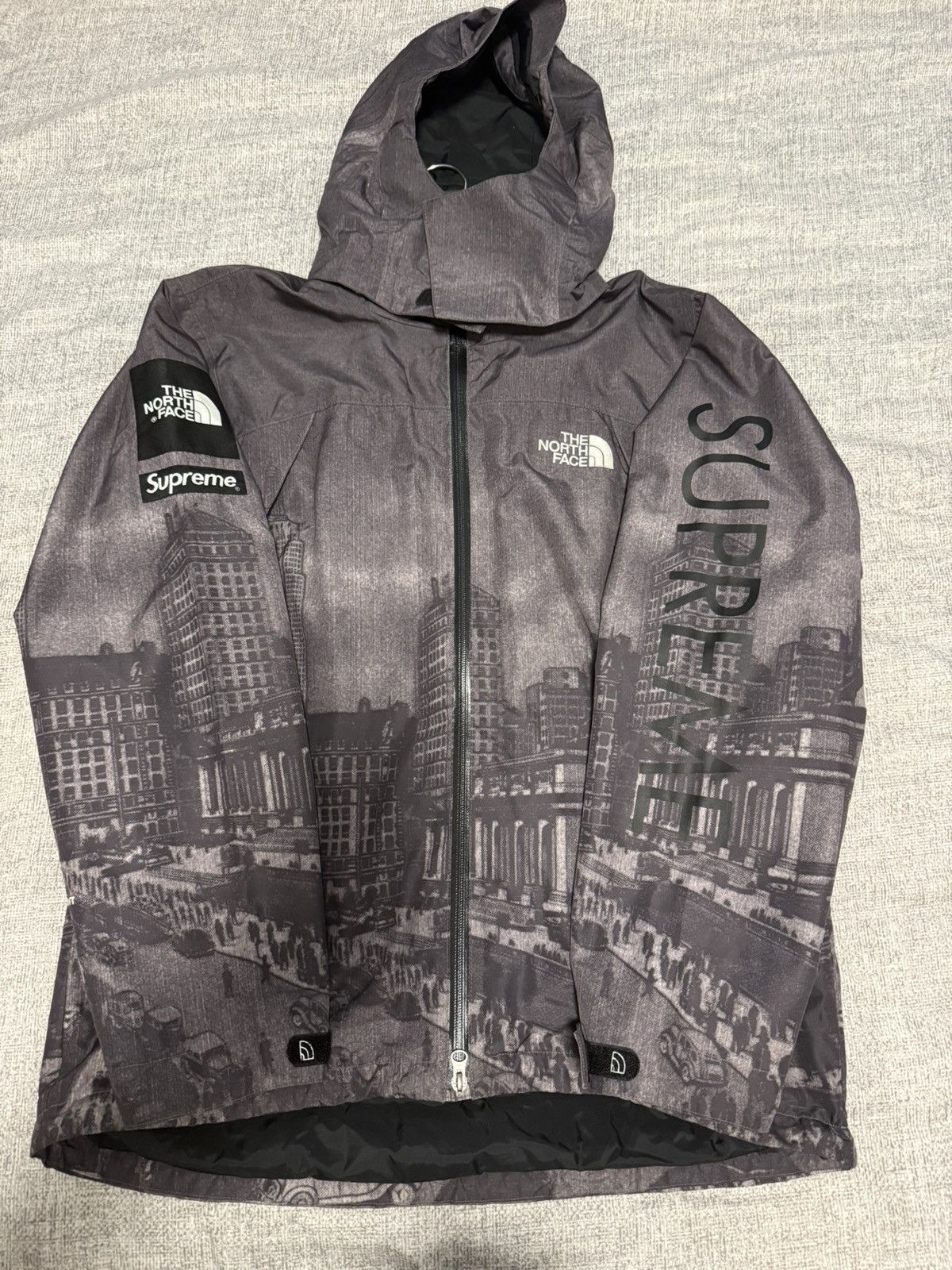Supreme × The North Face Supreme TNF the north face 08ss night summit skyline jacket Size US M / EU 48-50 / 2 - 1 Thumbnail