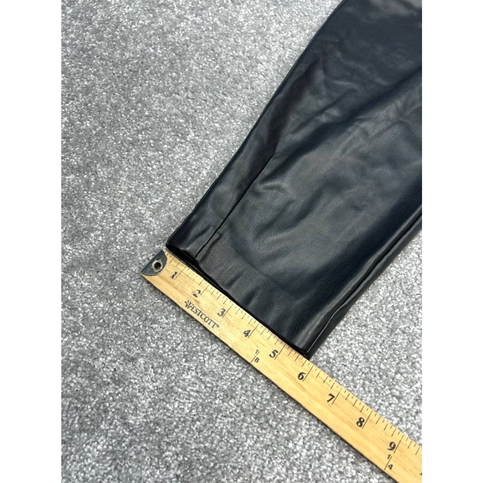 Zara Zara Womens Small Black Faux Leather Ankle Pants Pleated High Rise Tapered Leg Size 28" / US 6 / IT 42 - 3 Thumbnail