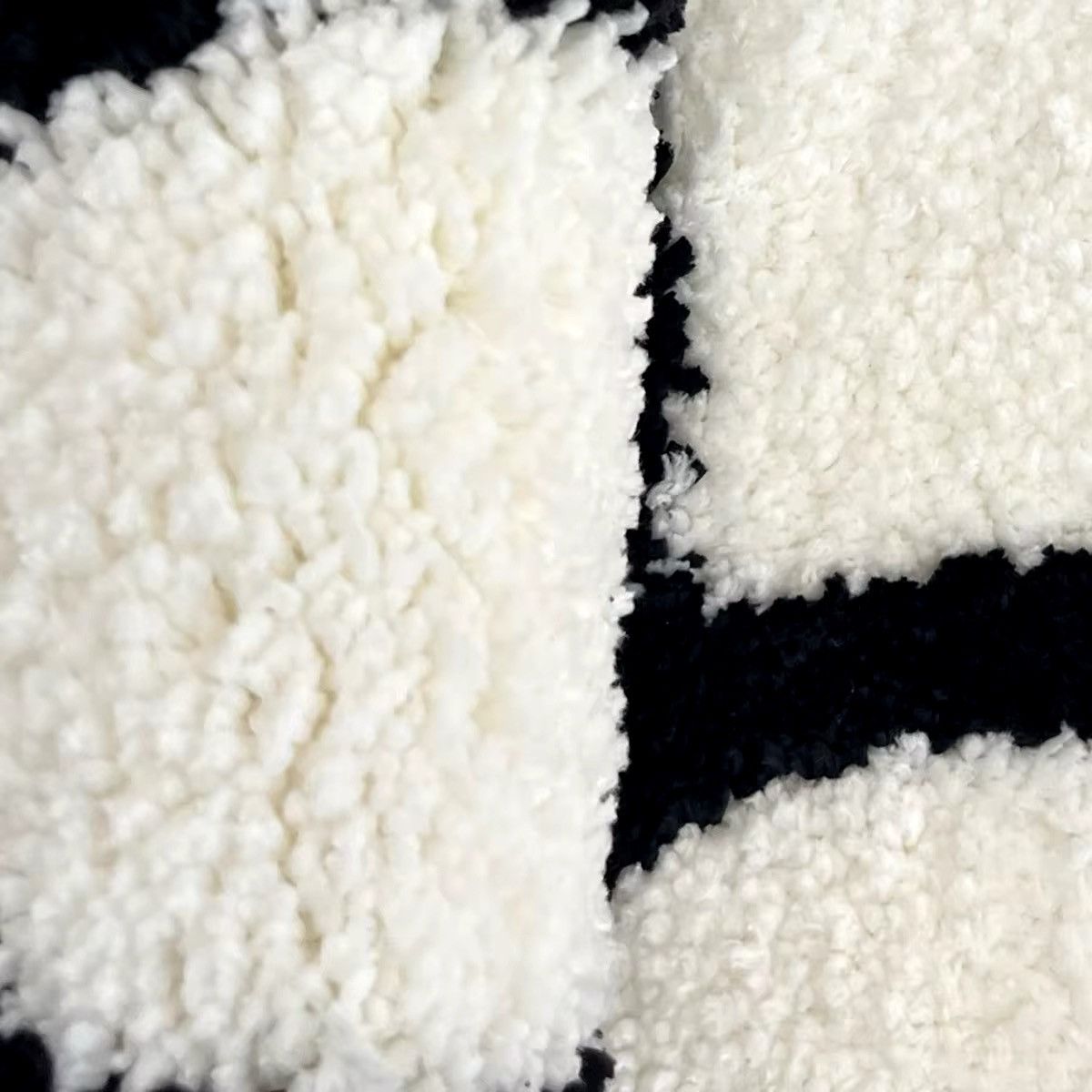 Handmade Design Fluffy Plush Tufted Home Rug Carpet Size ONE SIZE - 5 Thumbnail