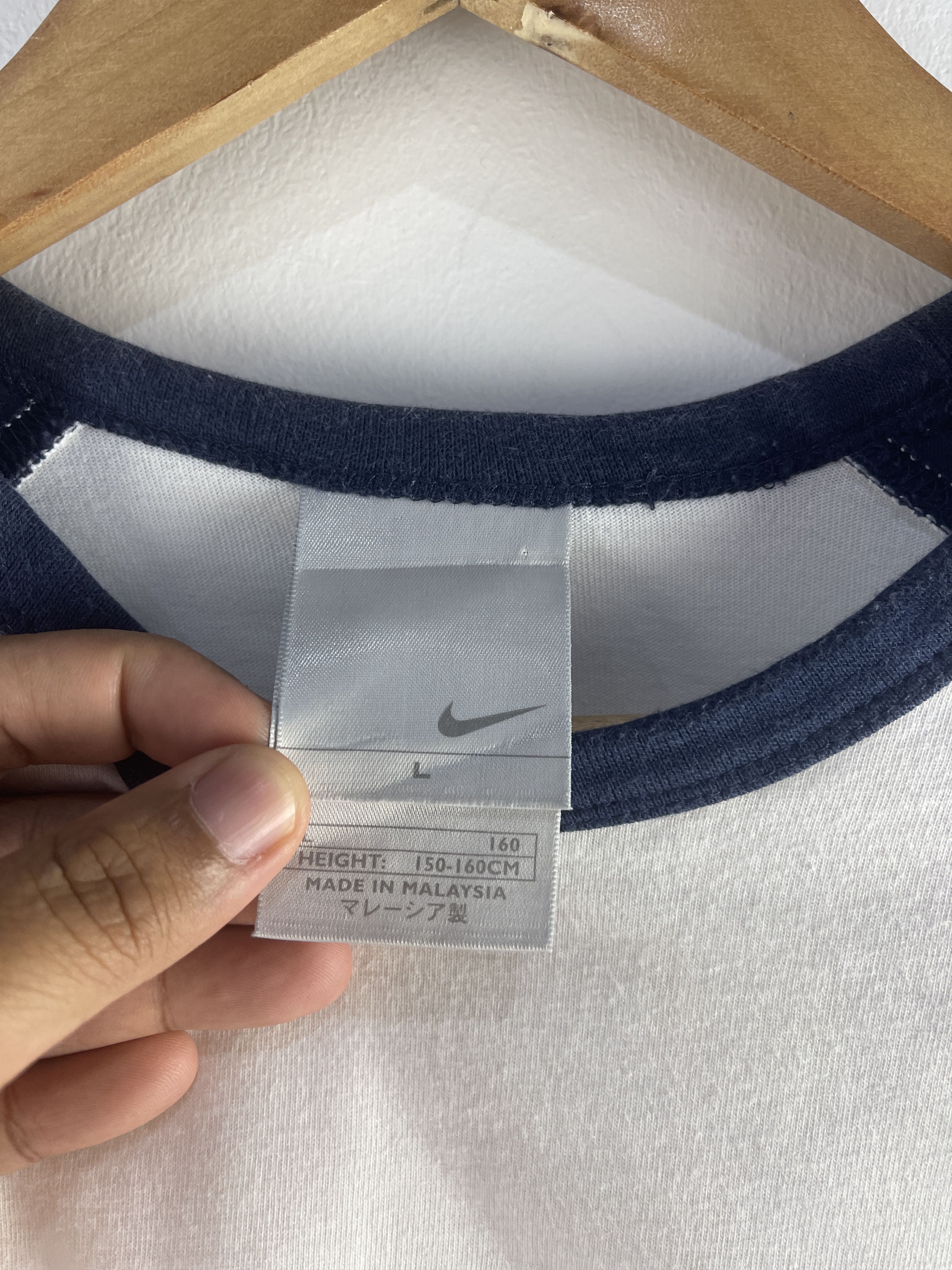 Nike Vintage Nike Swoosh Shirt Size US S / EU 44-46 / 1 - 9 Thumbnail