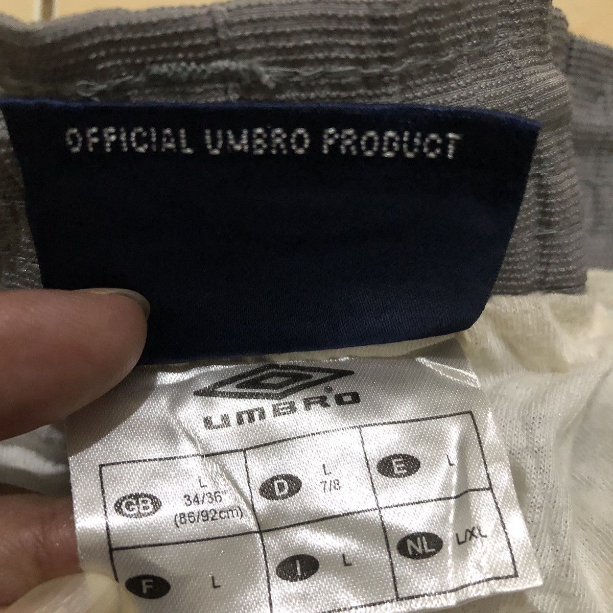 Umbro Vintage UMBRO Baggy Sweat Pant Size US 36 / EU 52 - 8 Thumbnail