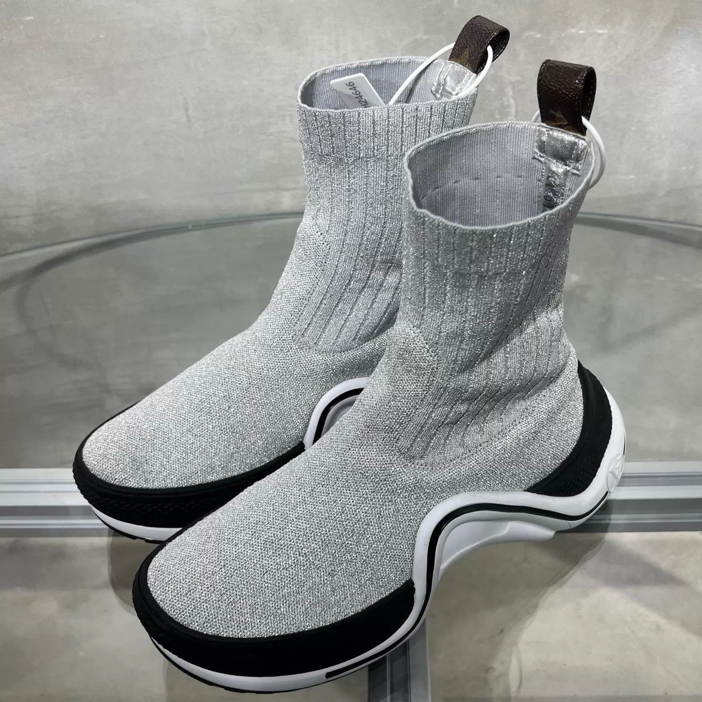 Louis Vuitton LV Archlight Wht Gry High-Top Sock Sneaker UK2/36 Size US 4.5 / IT 34.5 - 2 Thumbnail