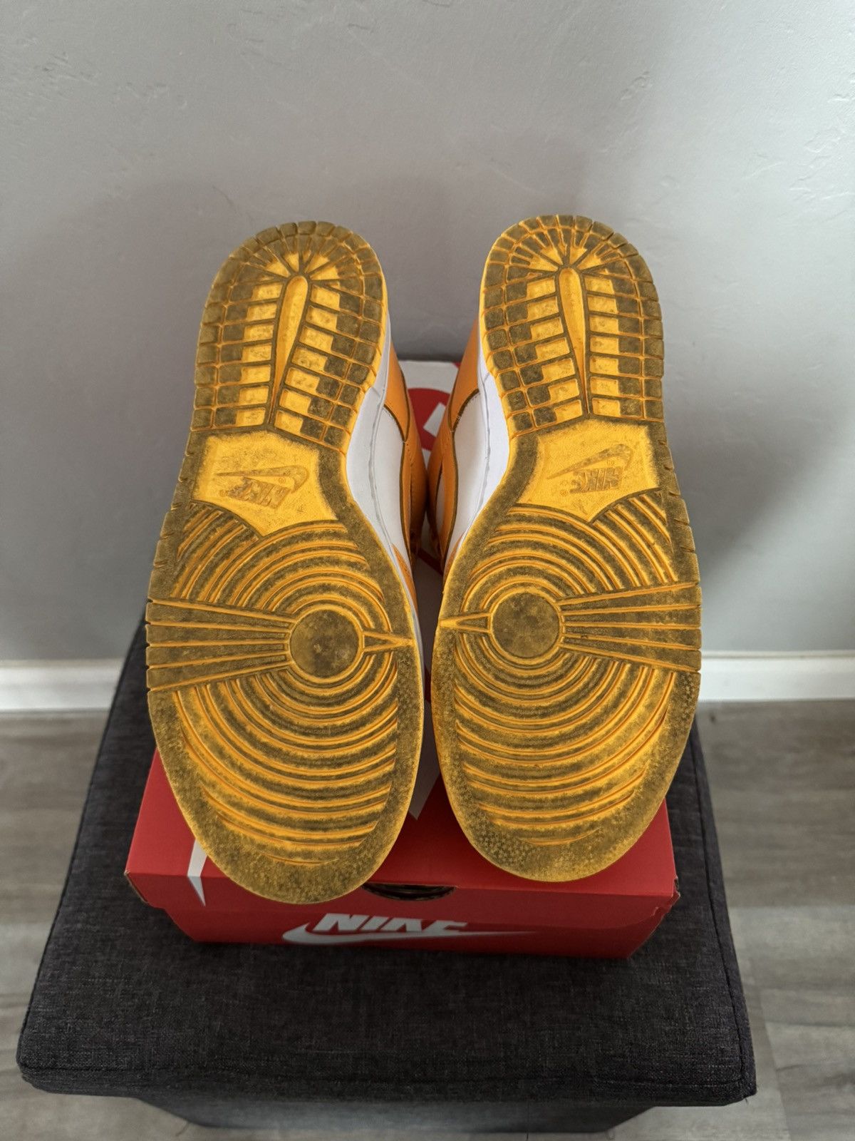 Nike Women’s Laser orange dunk Size US 10.5 / EU 43-44 - 5 Thumbnail