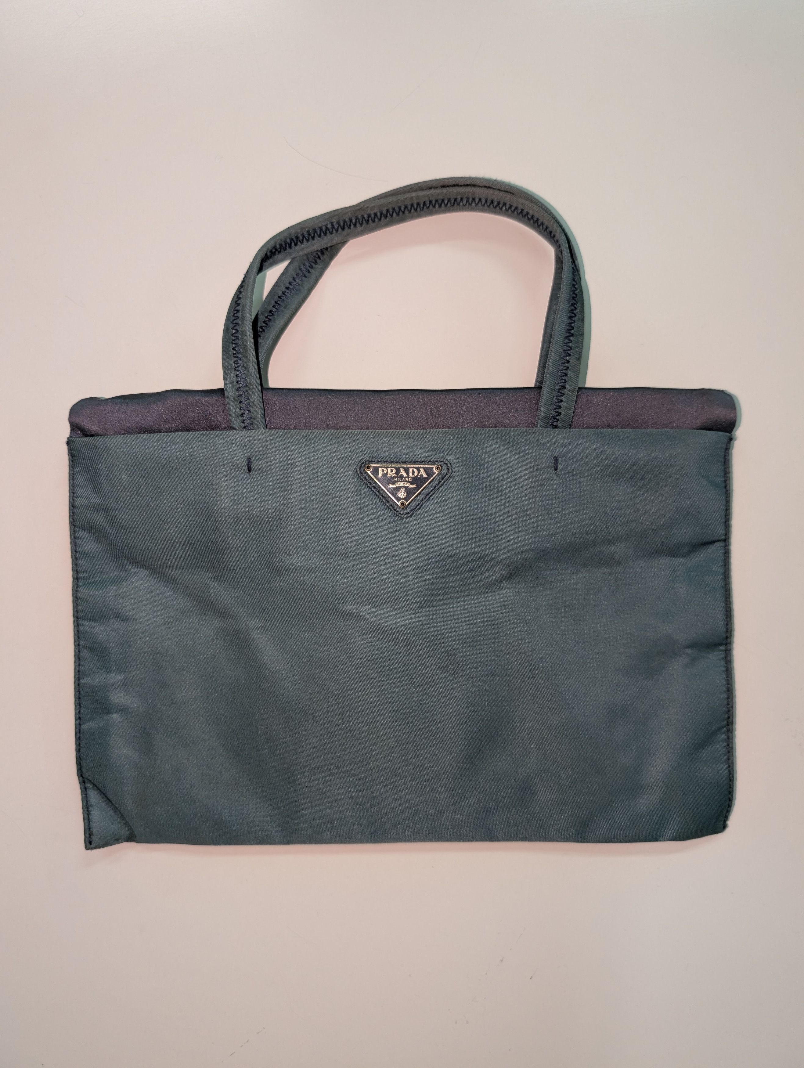 Prada Prada Green and Grey Vintage 1990s 2-tone Nylon Bag Size ONE SIZE - 1 Thumbnail