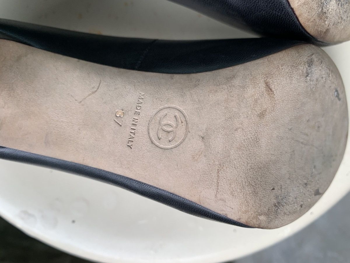 Chanel CC Patent Toe Pumps Size US 7 / IT 37 - 9 Thumbnail