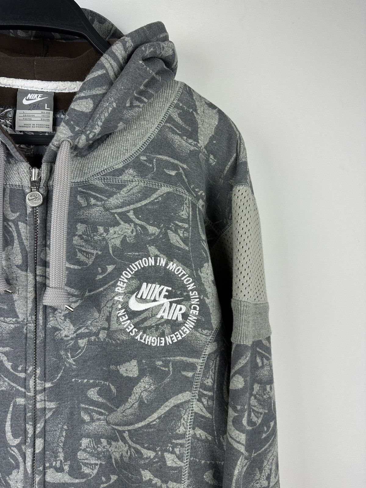 Nike × Vintage Vintage Y2K Nike Baggy Multilogo Zip Up Hoodie Size US L / EU 52-54 / 3 - 3 Thumbnail