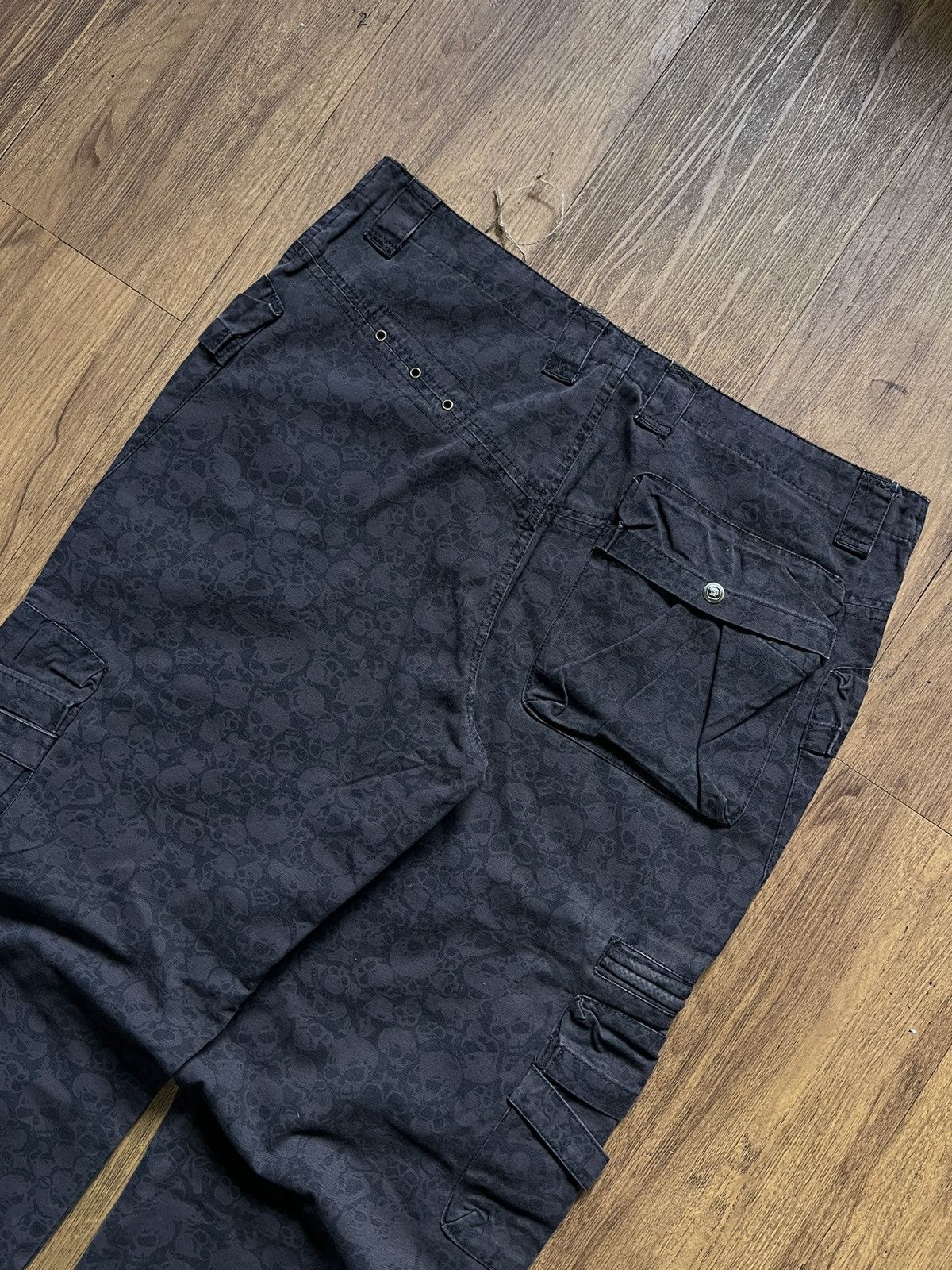 Japanese Brand × Neighborhood × Seditionaries Vintage 2000s Neighborhood Japan Skull Bones Printed Bondage Size US 36 / EU 52 - 3 Thumbnail