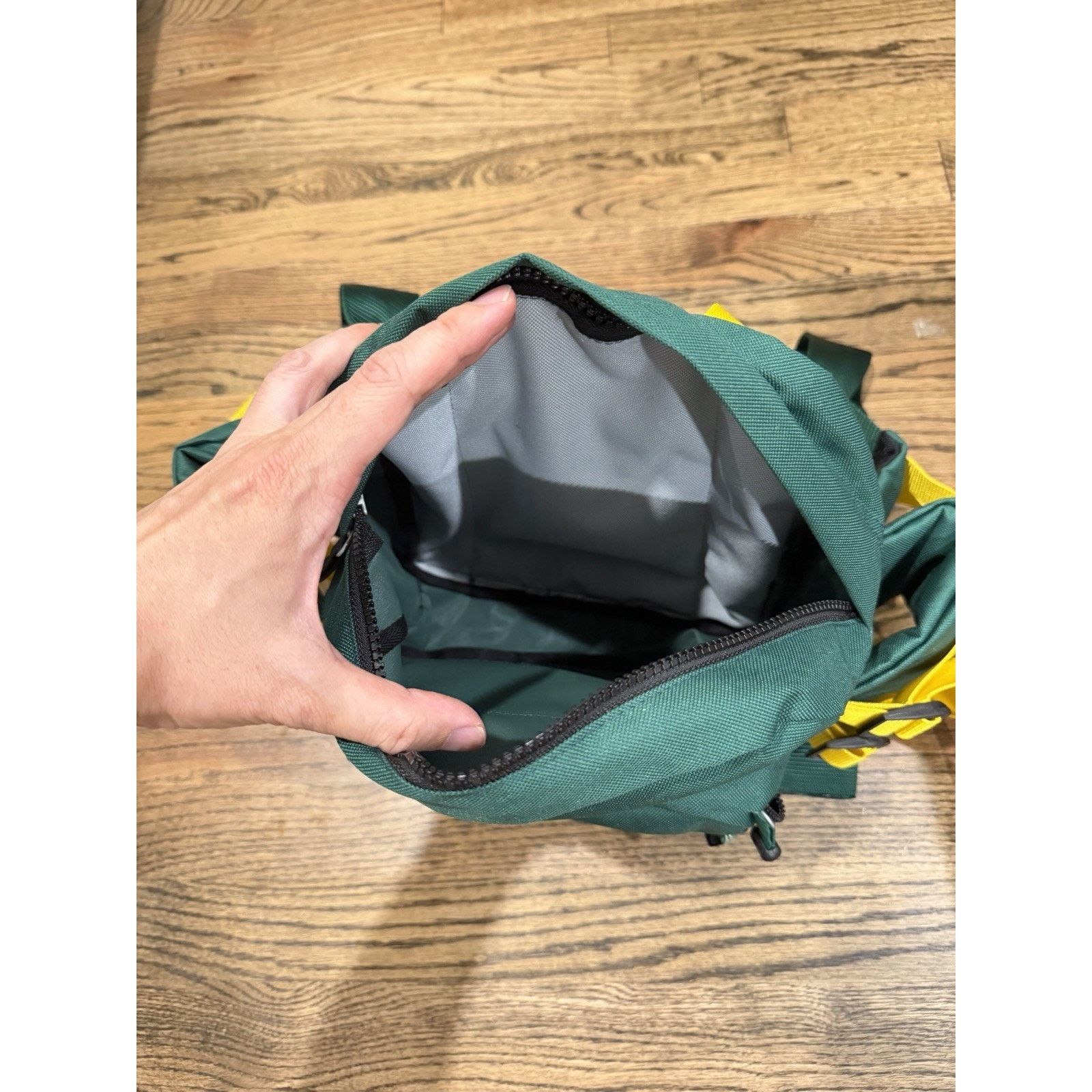 HIDDEN Hidden NY x SEGA Jet Set Radio Members Exclusive XL Hip Bag Size ONE SIZE - 8 Thumbnail