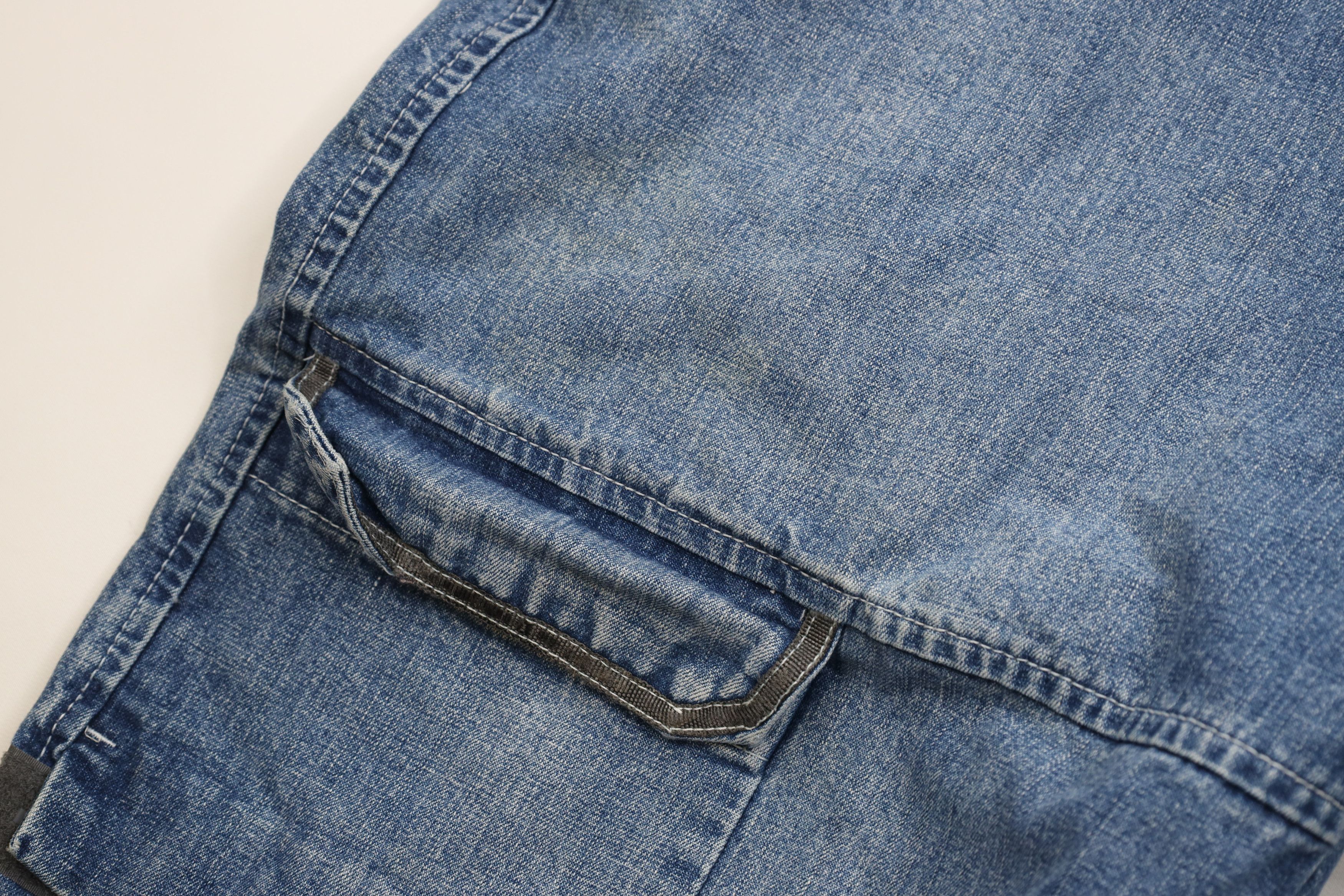 Marithe + Francois Girbaud Vintage 90s Marithe Francois Girbaud Denim Cargo Shorts Blue Size US 38 / EU 54 - 5 Thumbnail