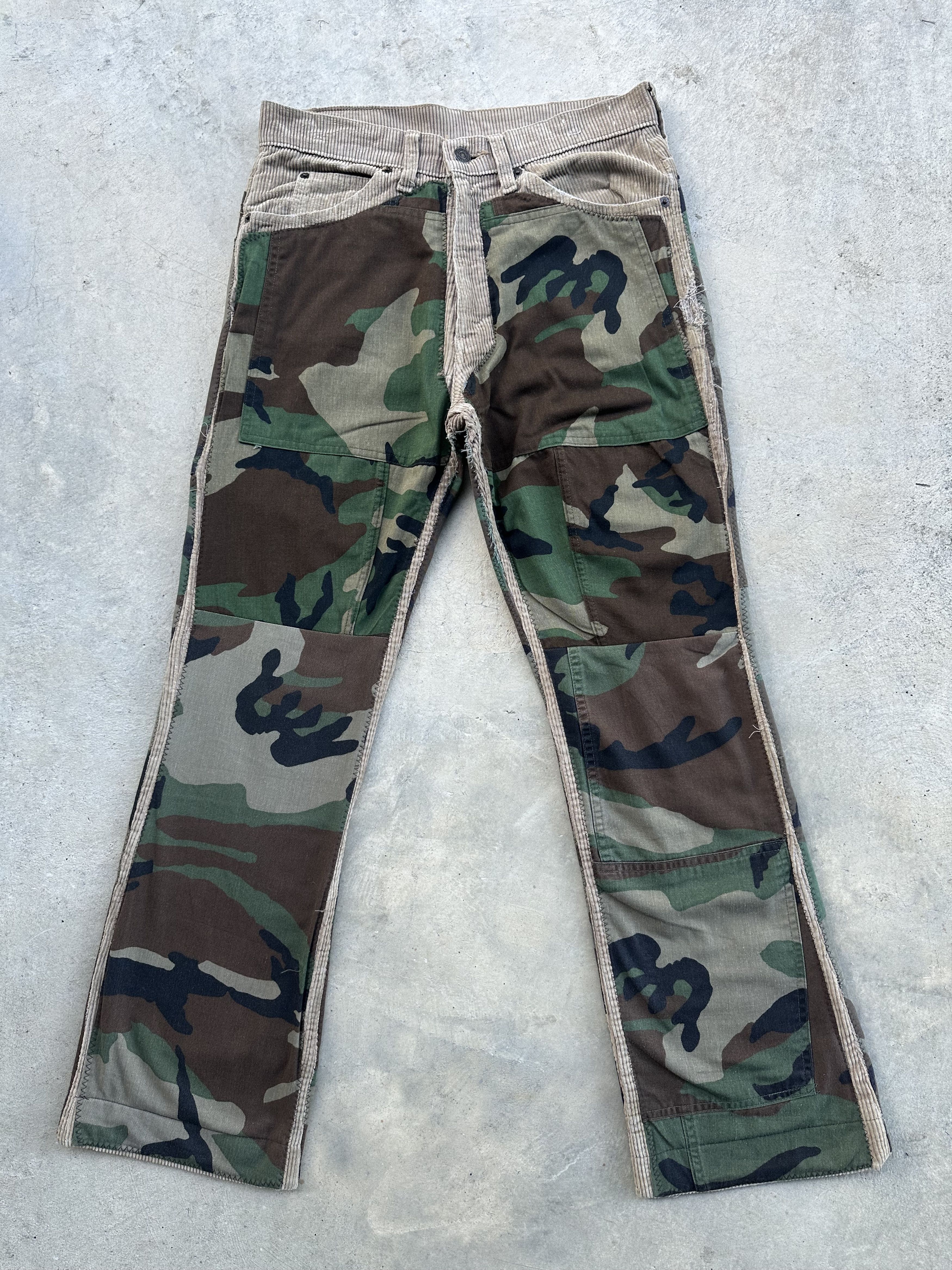 Levi's Vintage Levis 80s No 10 Reconstructed Woodland Camo Curduroy Size US 29 - 1 Thumbnail