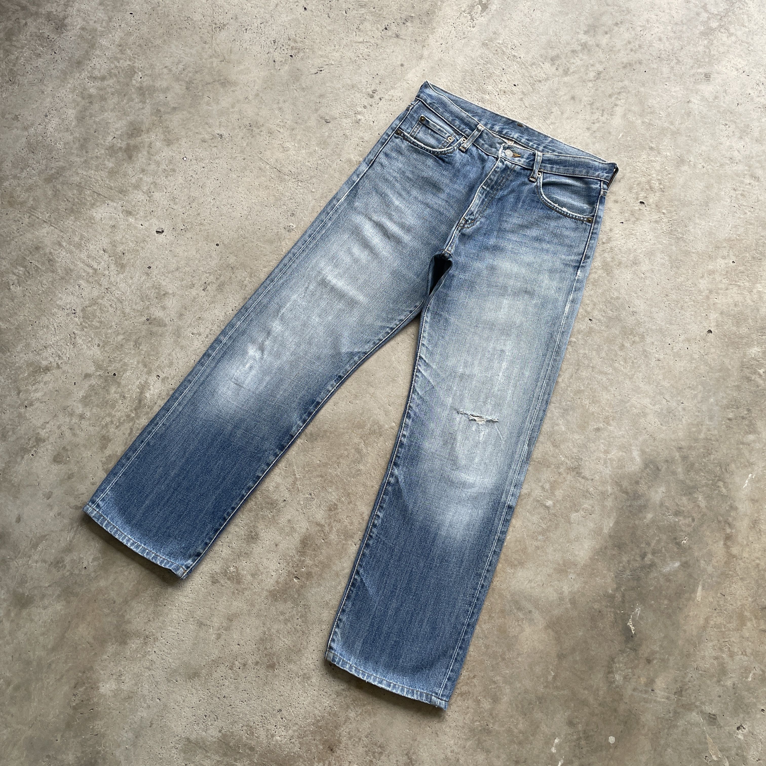 Japanese Brand × Vintage Vintage Japanese Jeans Faded Distressed Denim Pants W31x29.5 Size US 31 - 1 Thumbnail