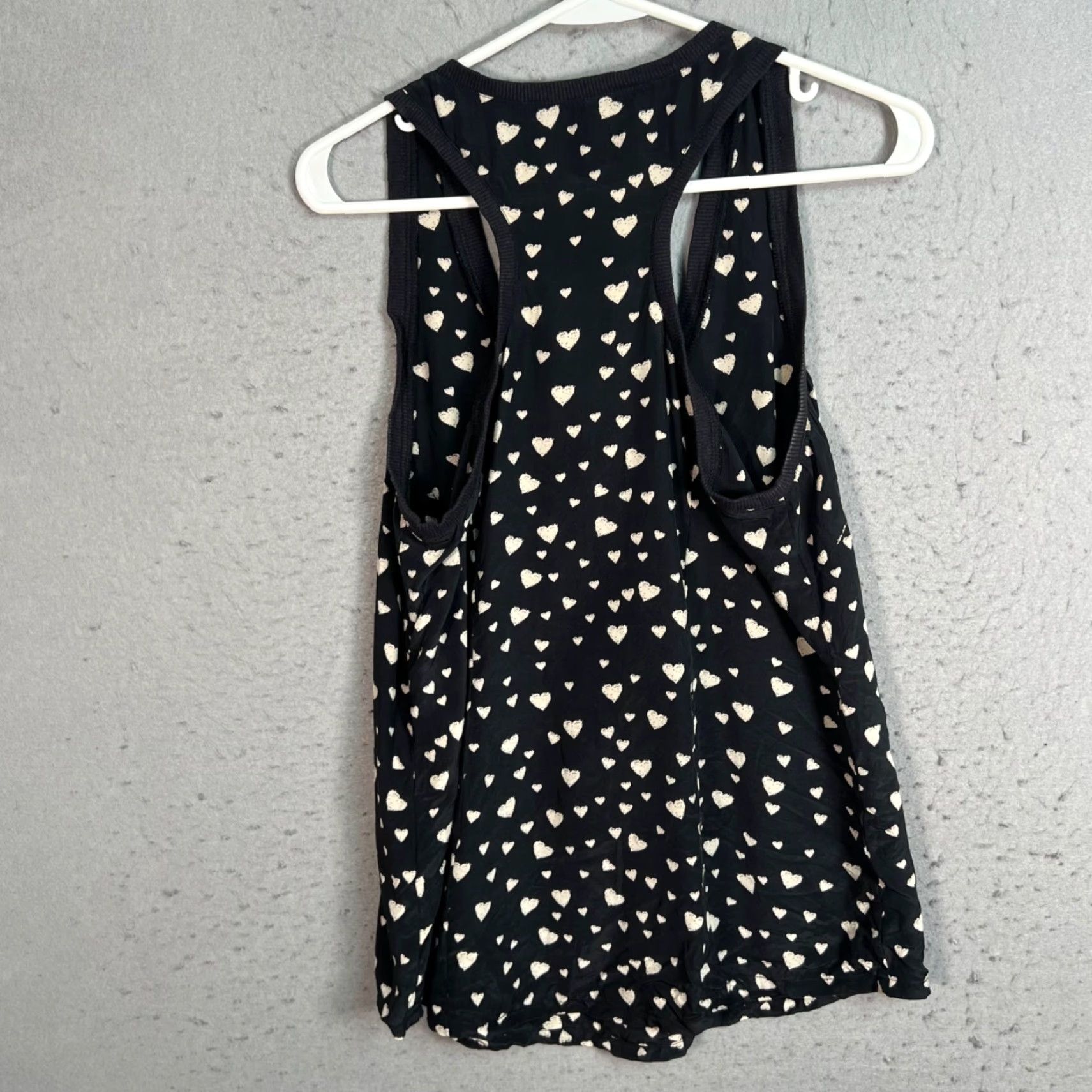 Joie VINTAGE Joie Black Heart Print Racerback Tank Top Womens Medium 100% Silk Cotton Size M / US 6-8 / IT 42-44 - 2 Thumbnail