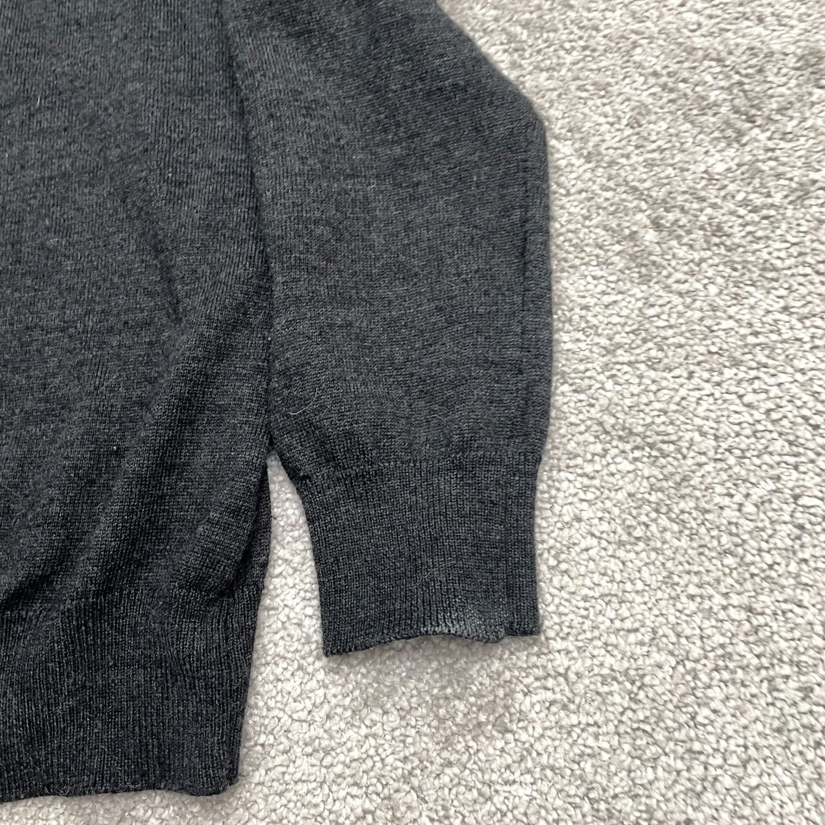 Vintage Thomas Dean & Co. Wool Blend Pullover Sweater Mens Small Charcoal V-Neck Classic Size US S / EU 44-46 / 1 - 4 Thumbnail