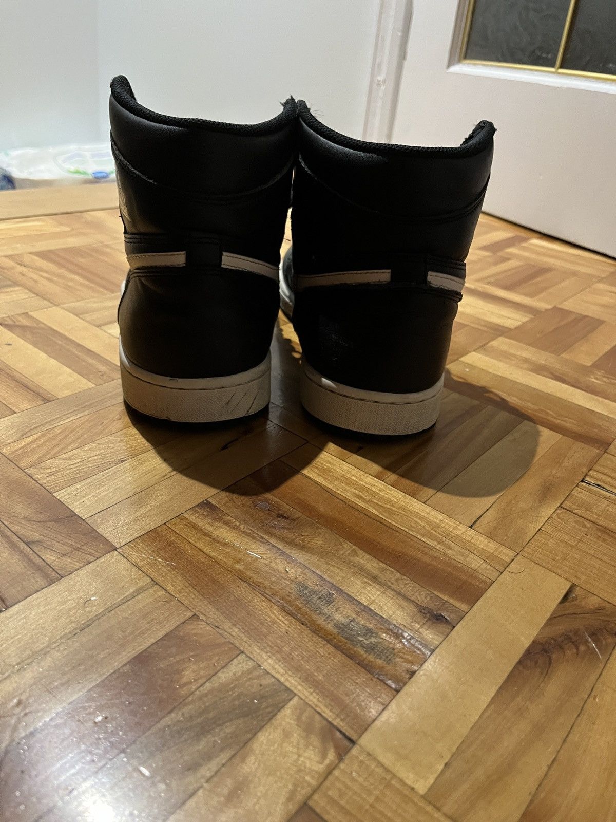 Jordan Brand Air Jordan 1 ‘Yin Yang’ Size US 10.5 / EU 43-44 - 4 Thumbnail