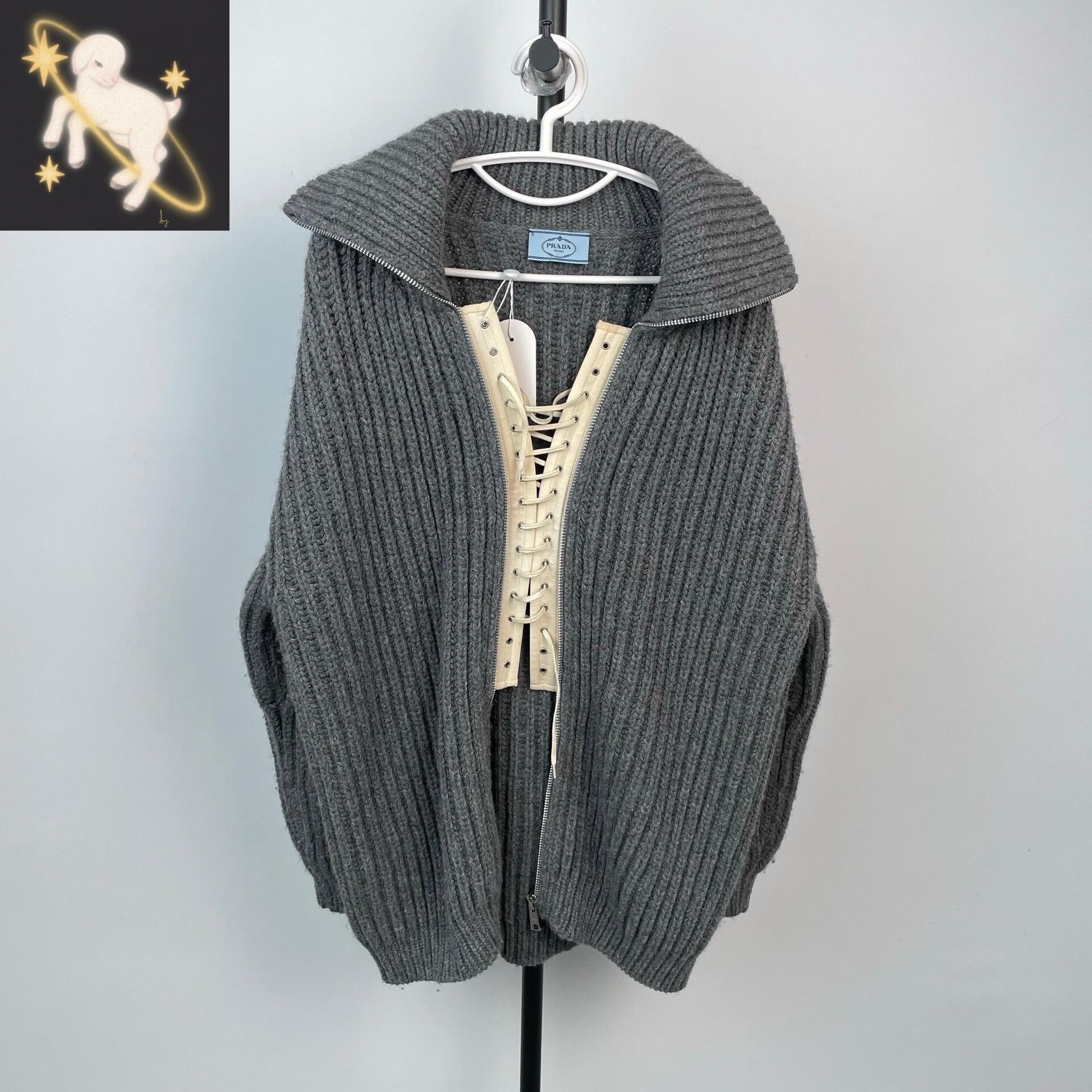 Prada Prada Sweater 22 Women Size XS / US 0-2 / IT 36-38 - 1 Thumbnail