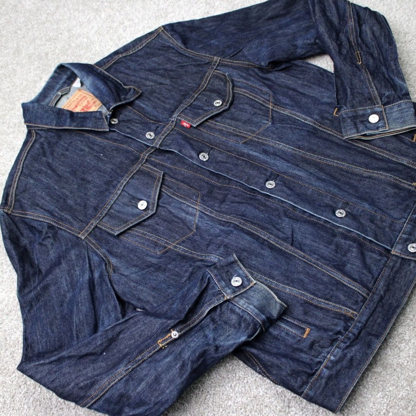 Levi's Levi's Trucker Jacket Mens XL Denim Blue 90s Rockabilly Workwear Whiskering Button Front Pockets Short Length Chest 46 in Regular Fit 70589 Size US XL / EU 56 / 4 - 4 Thumbnail
