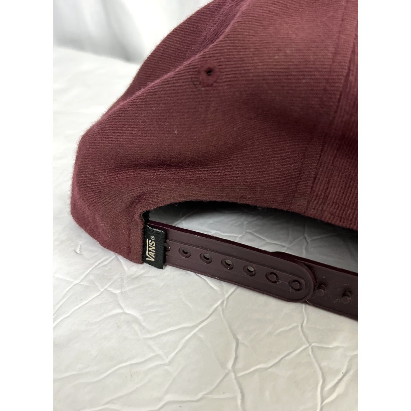 Vans VANS SnapBack Hat Unisex Adults One Size Maroon Brown Leather Bill Adjustable Red Size ONE SIZE - 7 Thumbnail