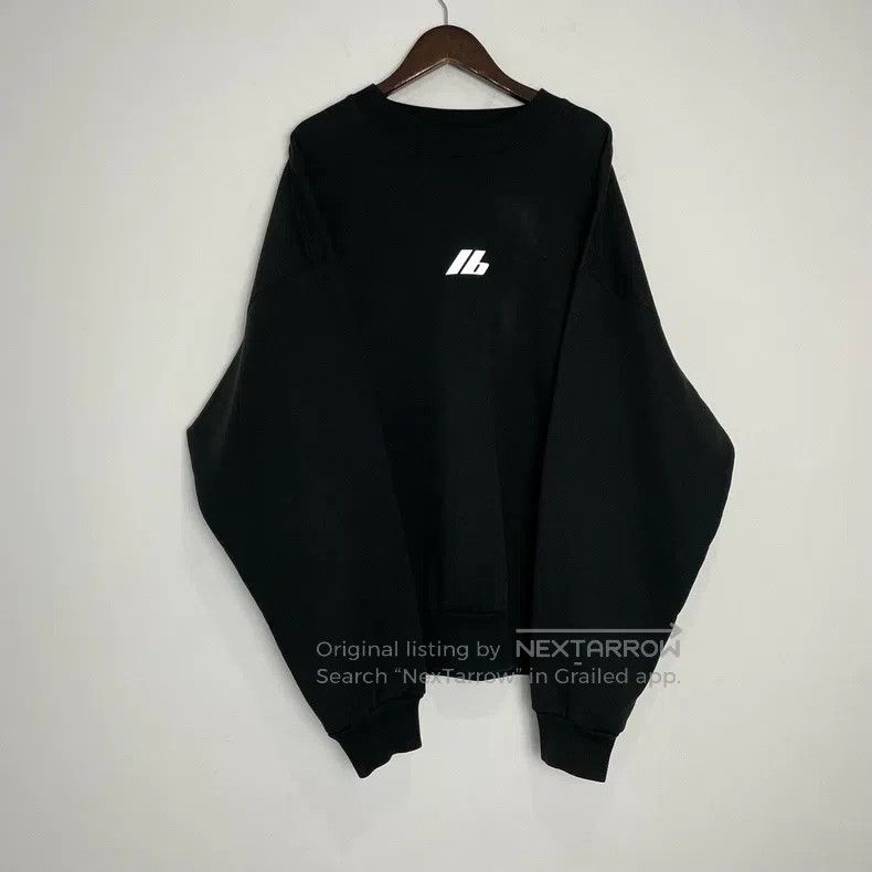 Balenciaga Balenciaga Reflective Lettering Logo Round Neck Sweatshirt Size US L / EU 52-54 / 3 - 1 Thumbnail