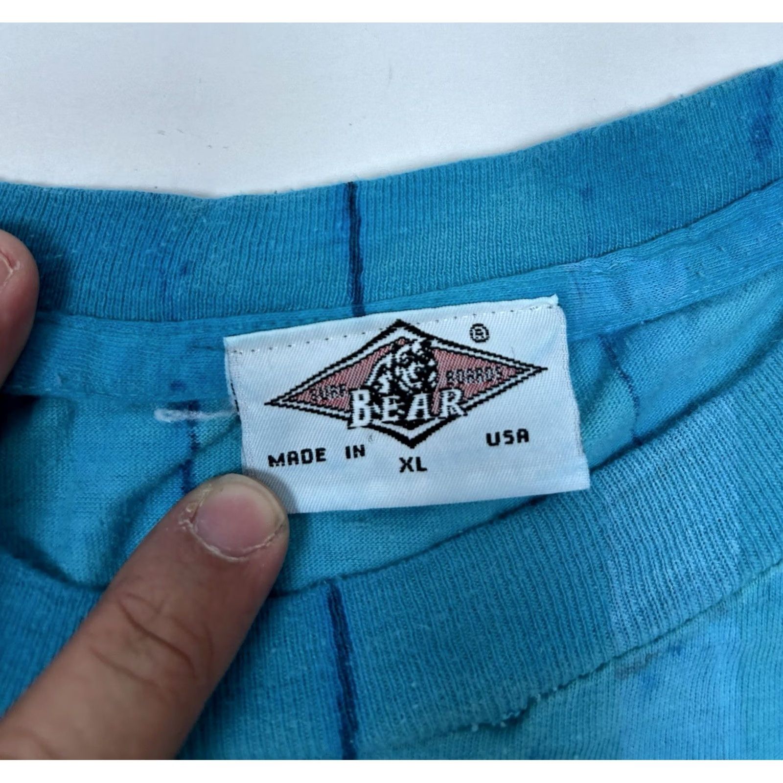 Vintage VINTAGE Bear Surfboards Tie-Dye Blue Shirt XL/2XL 26.5x28.75 Inches Made In USA Size US XL / EU 56 / 4 - 7 Thumbnail