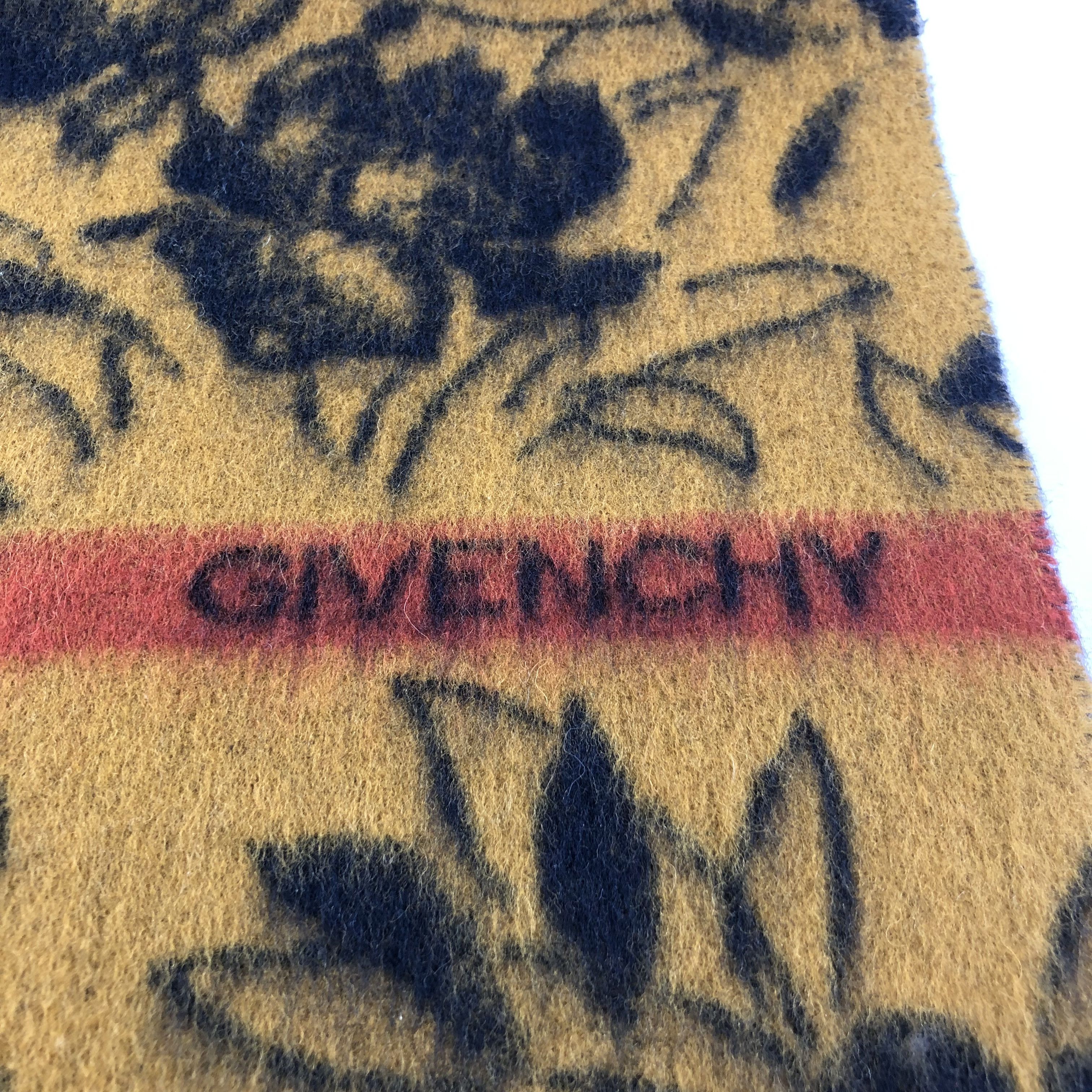 Givenchy Givenchy Cashmere Scarf Muffler Neckwear V1438 Size ONE SIZE - 4 Thumbnail