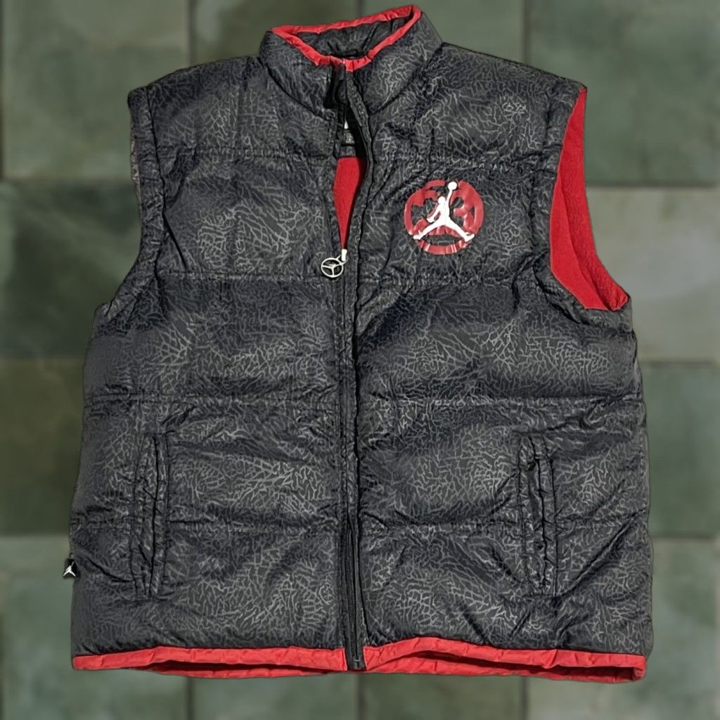 Jordan Brand VINTAGE Nike Air Jordan Cement 3 Puffer Vest Mens Small Gray Full Zip Down Size US S / EU 44-46 / 1 - 1 Thumbnail