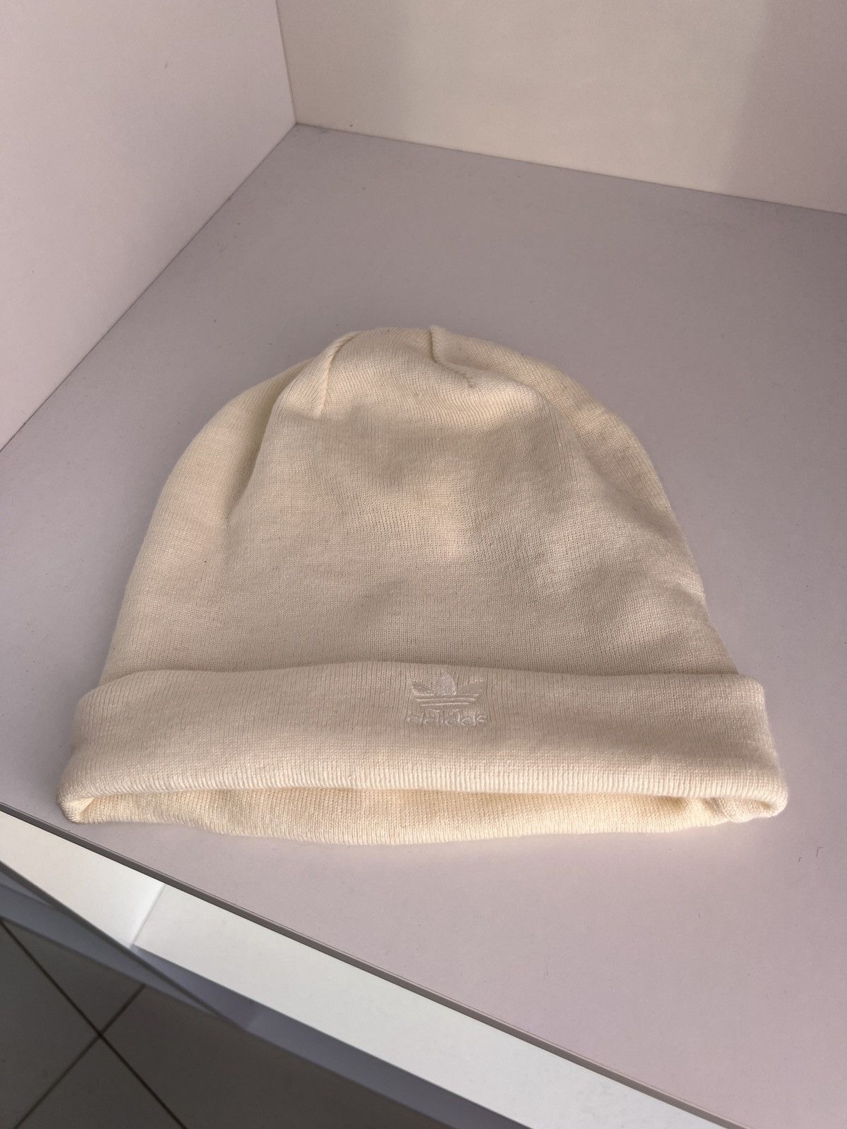 Adidas × Vintage Vintage Adidas Ivy Park White Beanie Size ONE SIZE - 2 Thumbnail