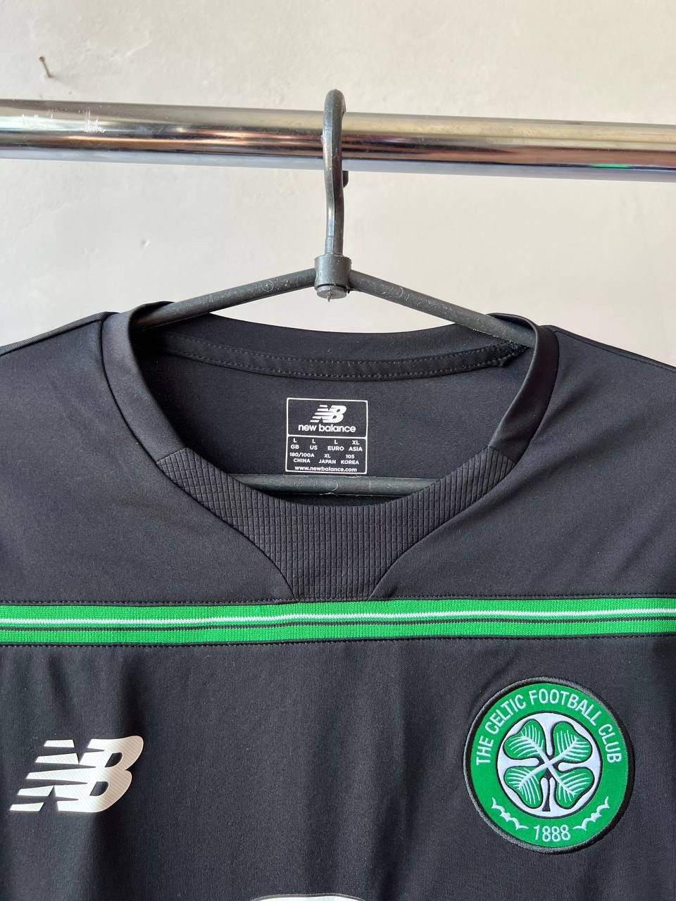 New Balance 2015/16 CELTIC FC TRAINING SOCCER JERSEY FOOTBALL SHIRT SZ S Size US L / EU 52-54 / 3 - 4 Thumbnail