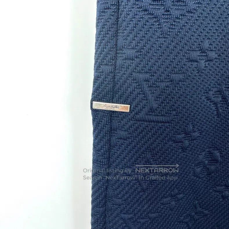 Louis Vuitton Louis Vuitton size s Classic dark embossed full logo navy b Size US 28 / EU 44 - 6 Thumbnail