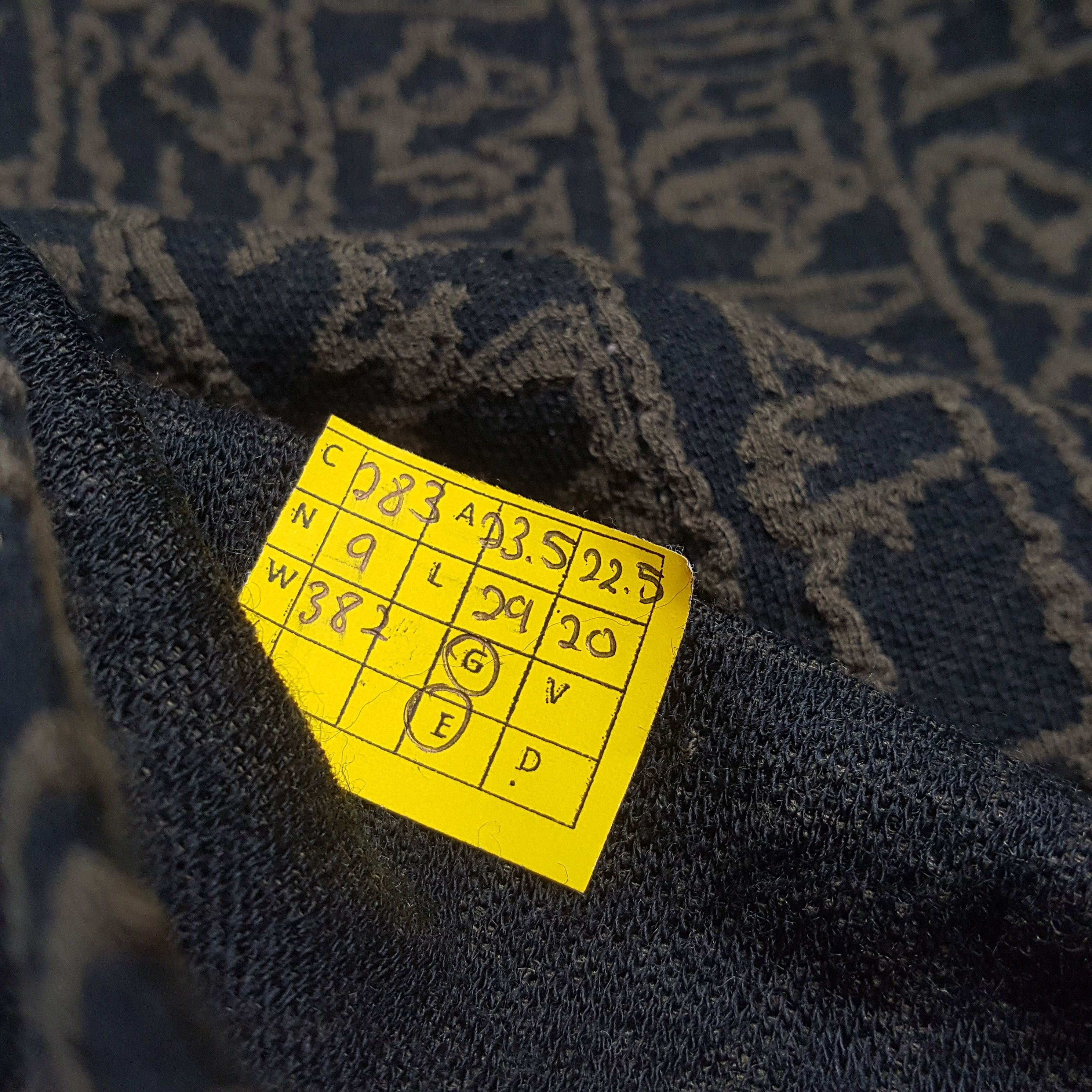 Designer × Issey Miyake × Vintage Vintage Issey Miyake Japan Designer Brand Sweatshirt C283N9 Size US L / EU 52-54 / 3 - 9 Thumbnail