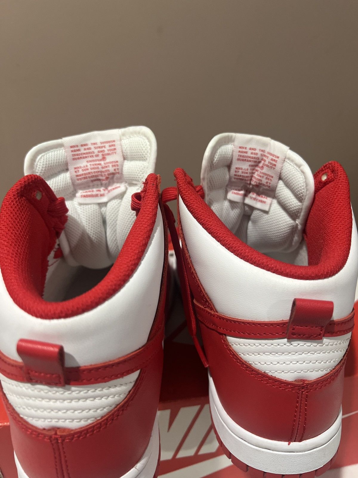 Nike NIKE DUNK HI RED Size US 8 / EU 41 - 8 Thumbnail