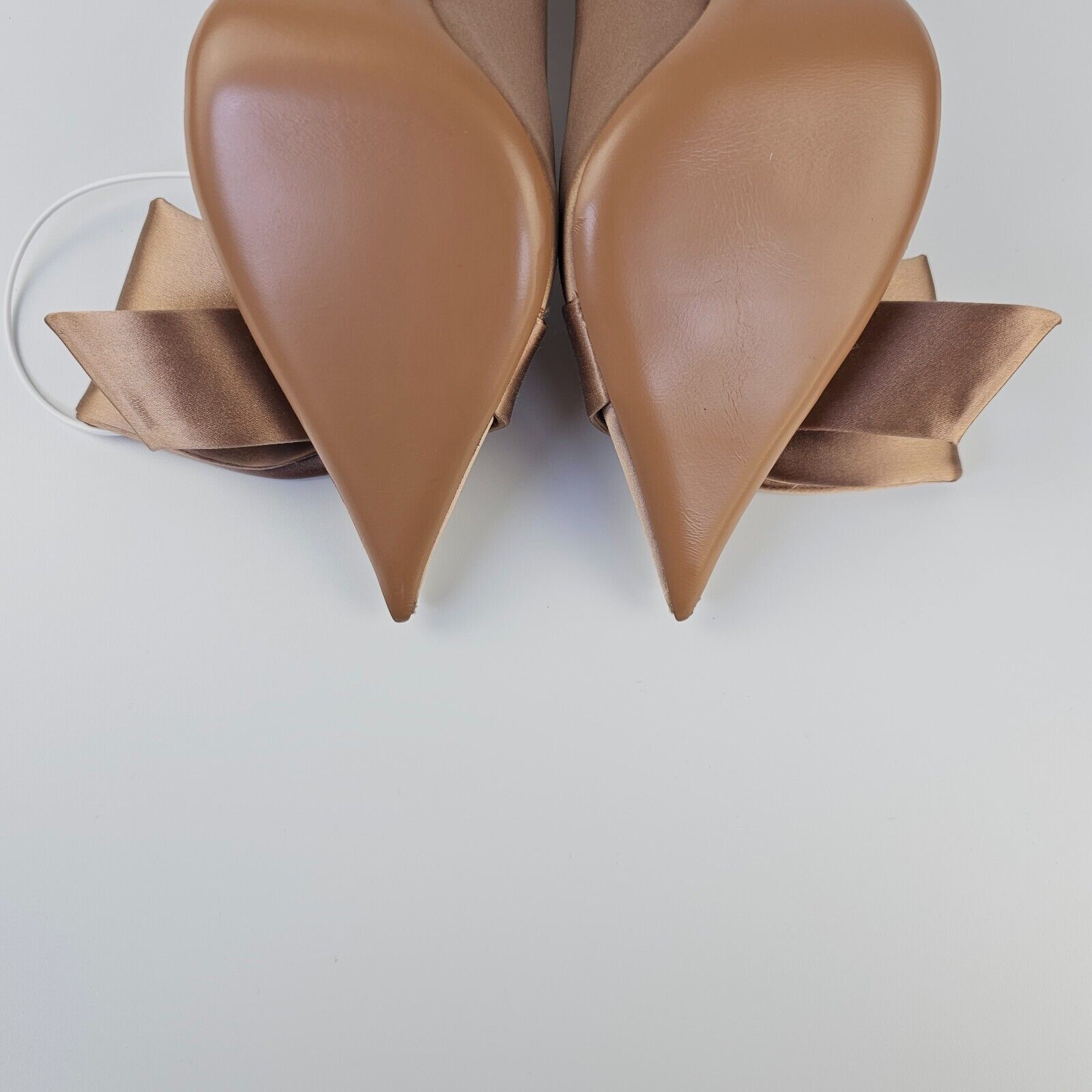Ferragamo Erica 105mm Beige Satin Heeled Pumps New