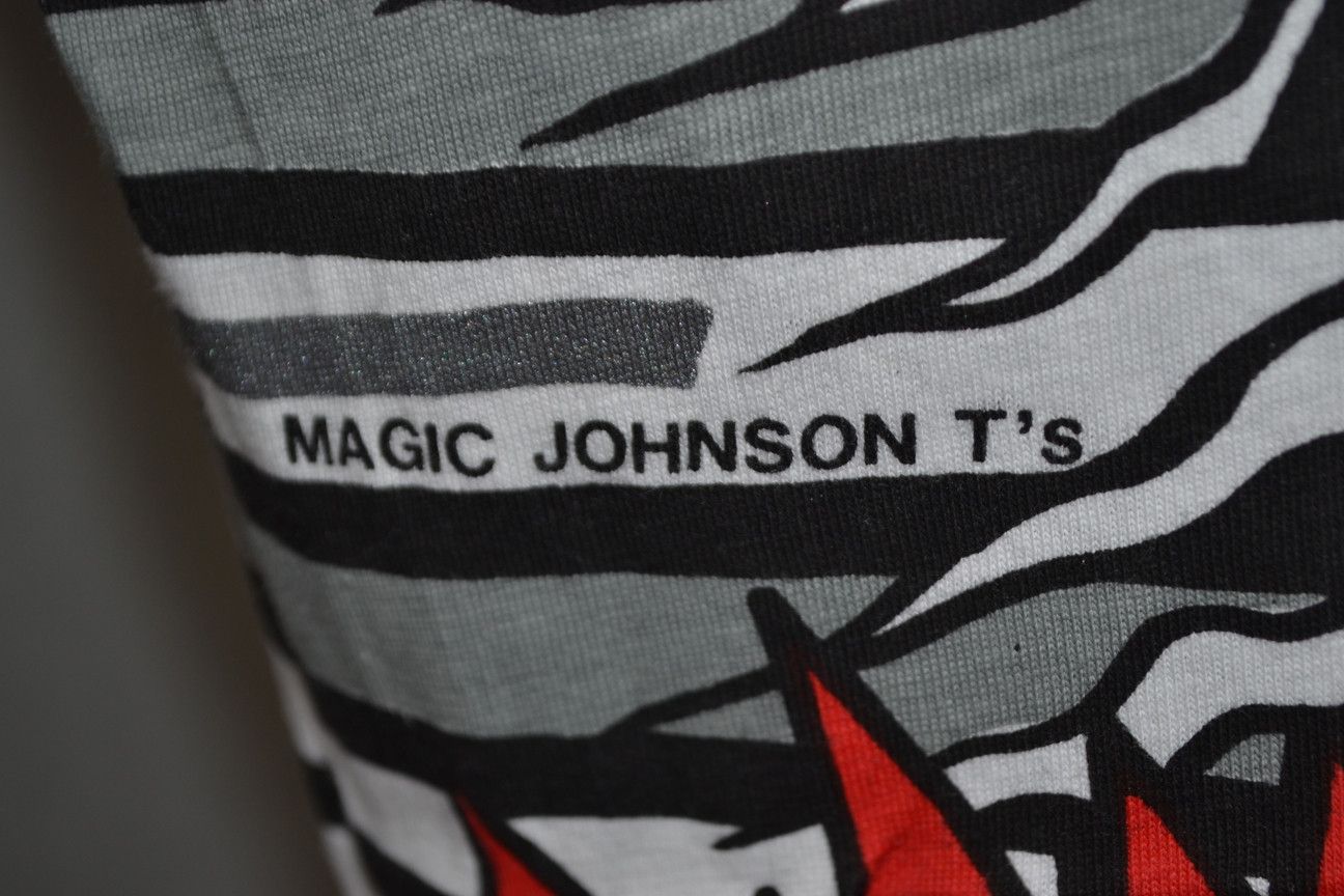 NHL Vintage 1992 LA Kings Magic Johnson AOP t-shirt Los Angeles Size US M / EU 48-50 / 2 - 9 Thumbnail