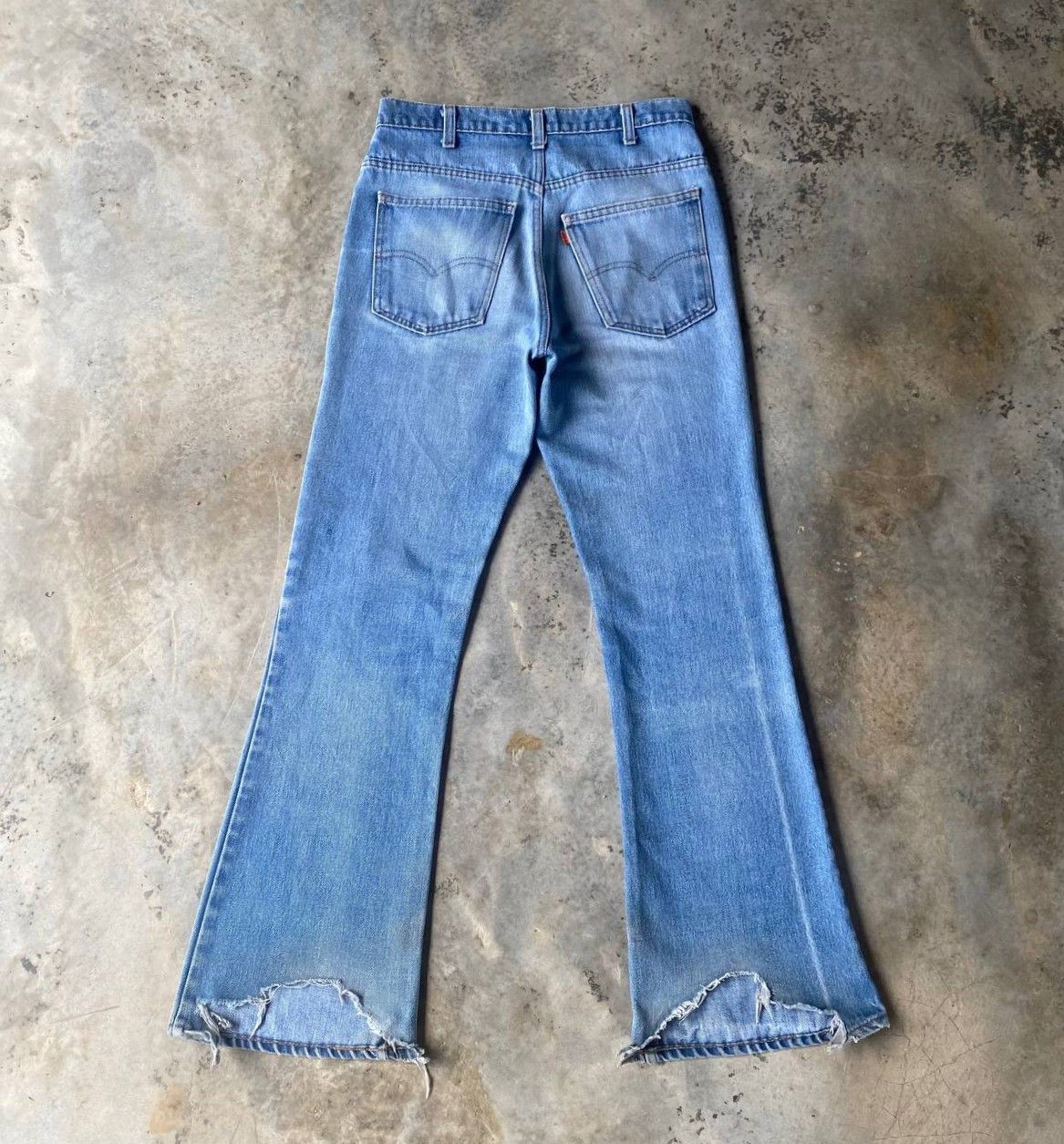 Levi's Vintage Clothing RARE 1970S LEVIS 646 ORANGE TAG FLARED BLUE WASH FRAYED HEM Size US 30 / EU 46 - 11 Thumbnail