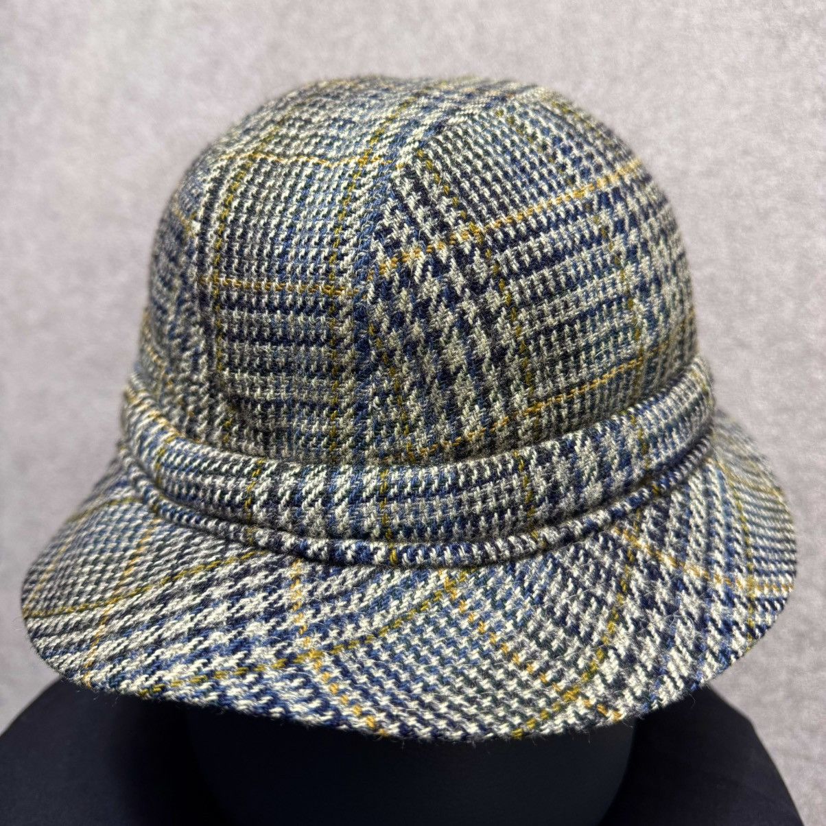 Burberry SIZE 58 (MENS 