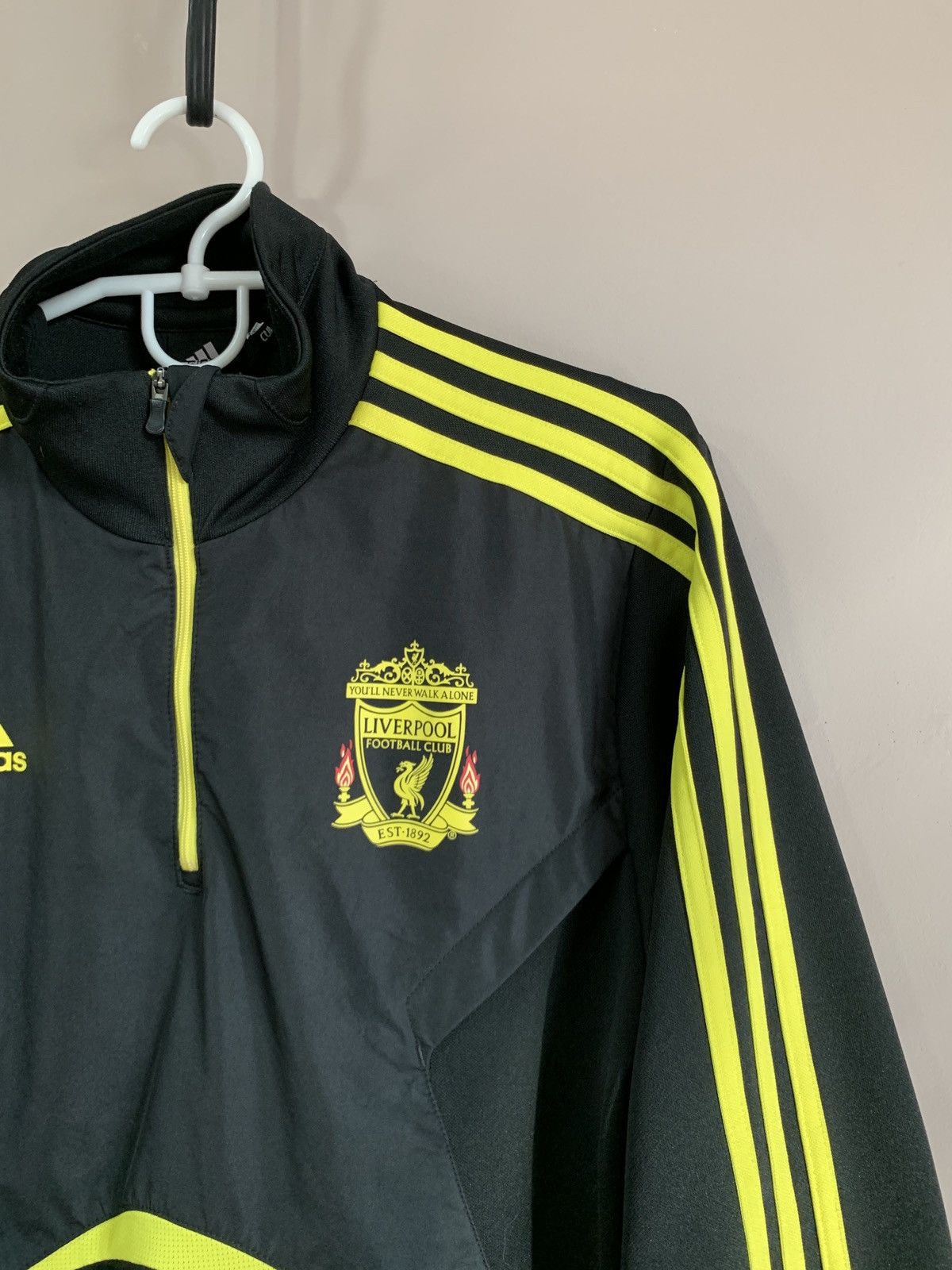 Vintage Liverpool 2010 Football Sweatshirt Adidas Soccer Retro Sz M Size US M / EU 48-50 / 2 - 4 Thumbnail