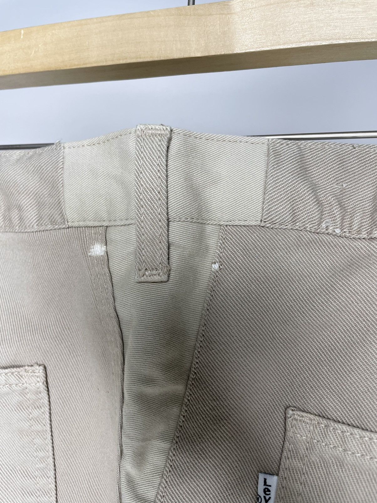 Levi's Vintage Clothing Levi’s 673 90s Vintage Beige Work Wear Carpenter Pants Jeans Size US 32 / EU 48 - 5 Thumbnail