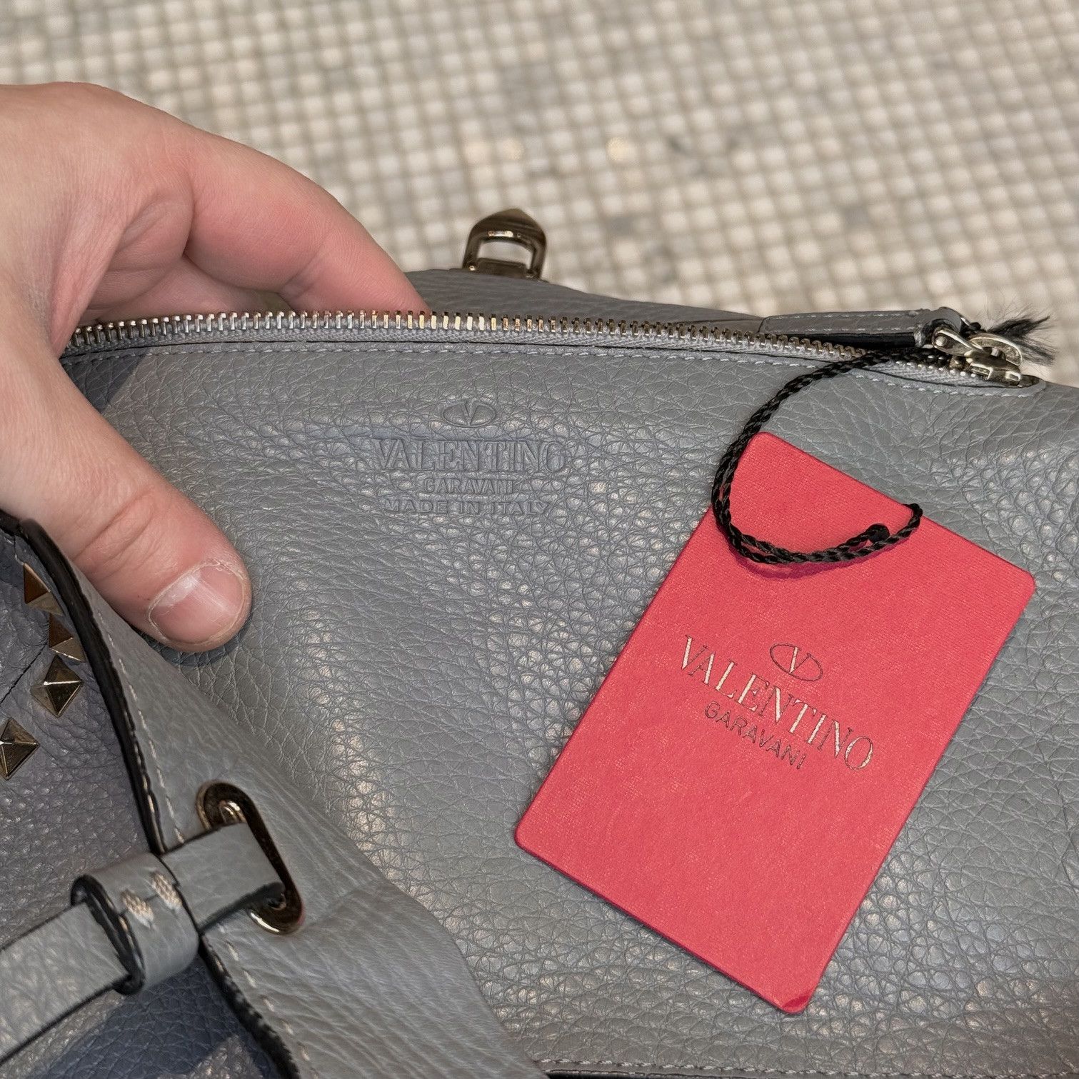 Valentino Valentino Grey Leather Rockstud Medium Shopping Tote Size ONE SIZE - 11 Thumbnail