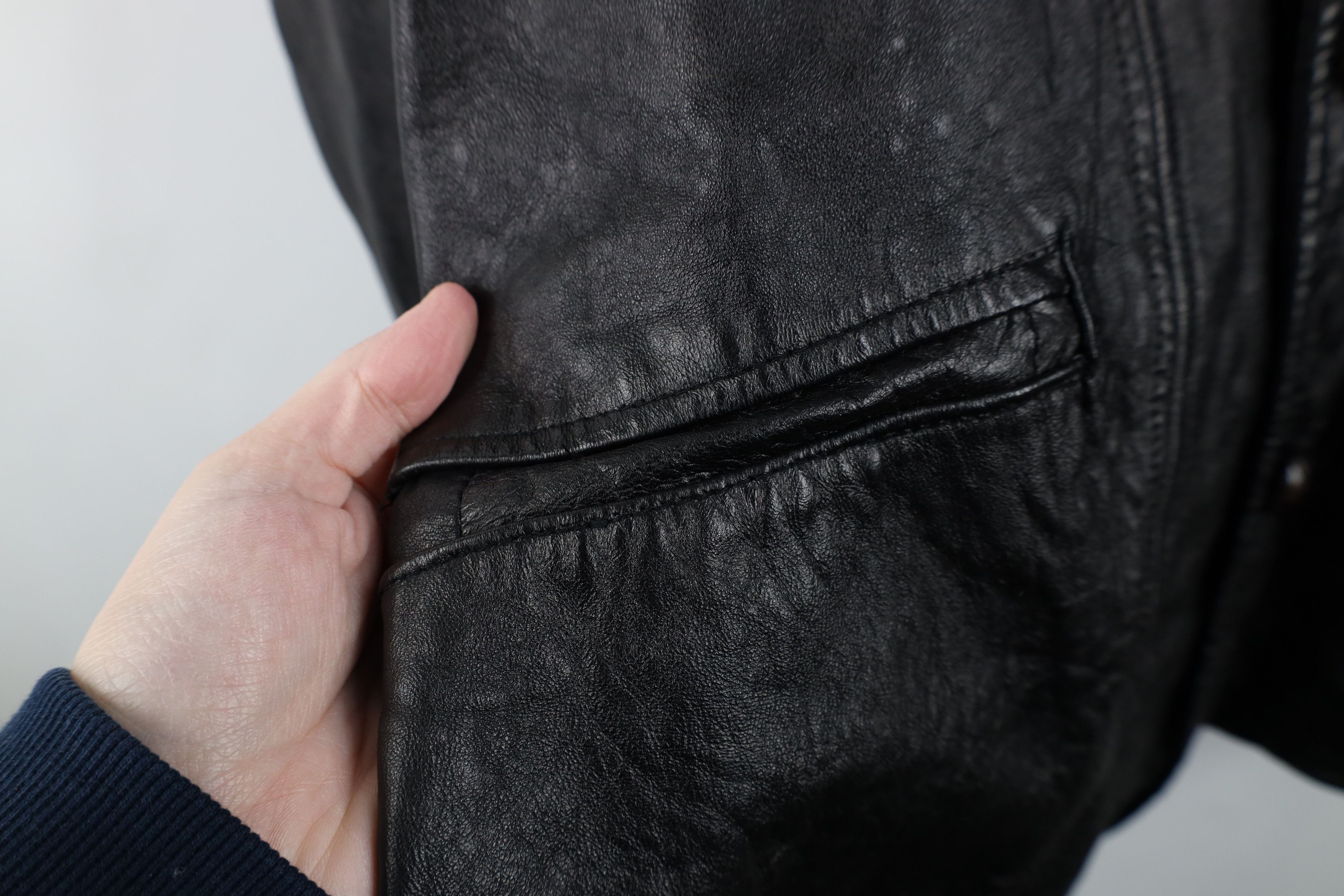 Vintage Vintage 70s Streetwear Full Button Leather Jacket Black Size US L / EU 52-54 / 3 - 8 Thumbnail