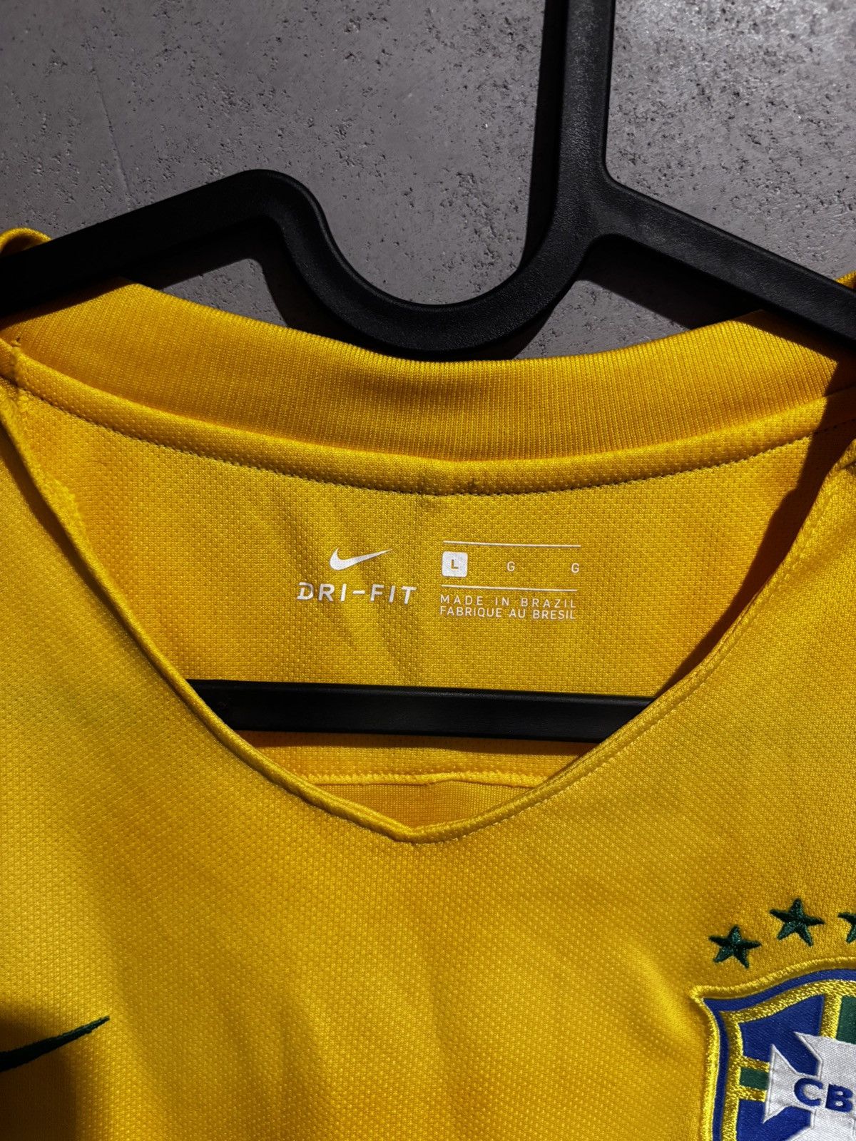 Nike Nike vintage brazil football jersey Neymar Jr 10 Size US L / EU 52-54 / 3 - 6 Thumbnail