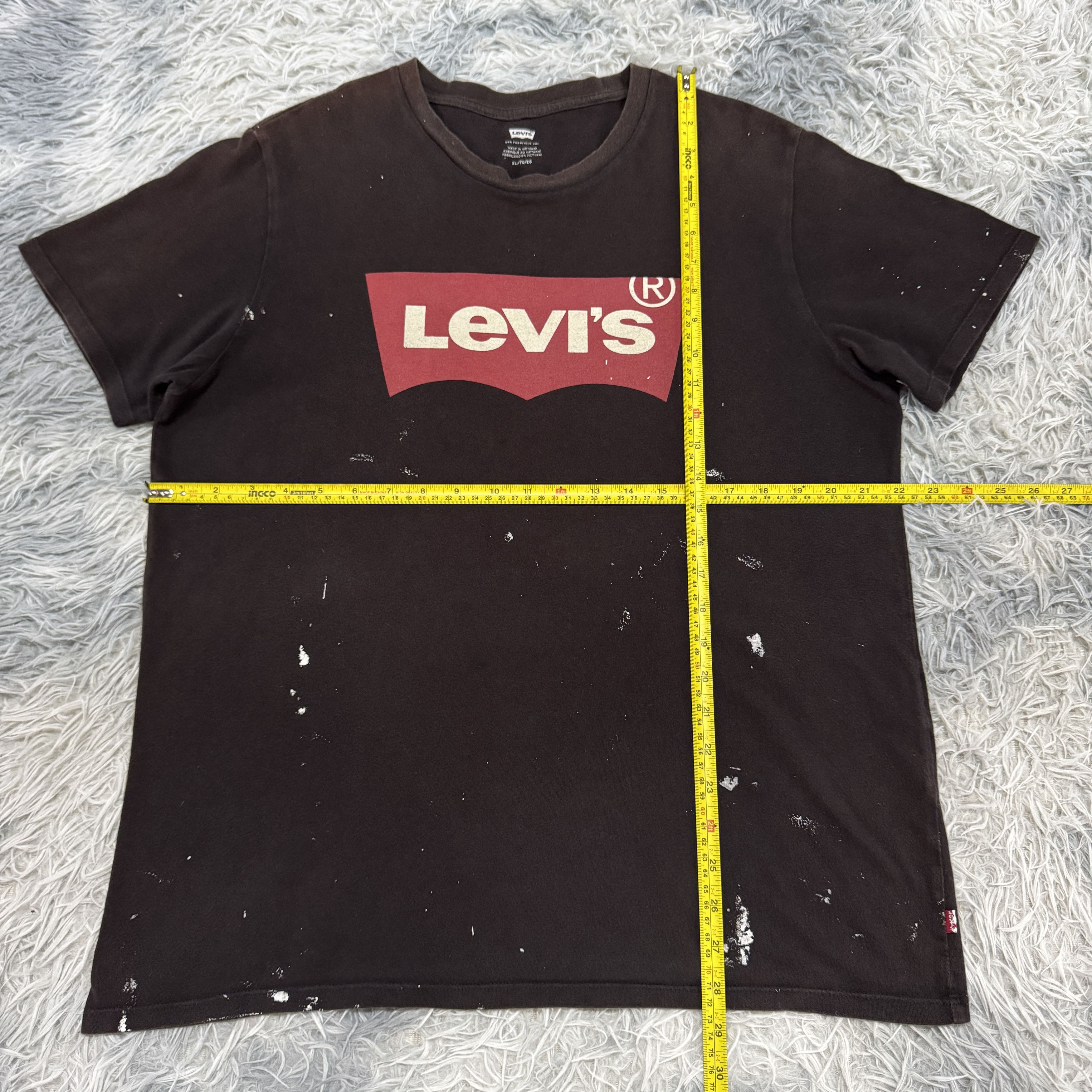 Levi's Levis Red Batwing Logo Paint Defect Tshirt Size US XL / EU 56 / 4 - 5 Thumbnail