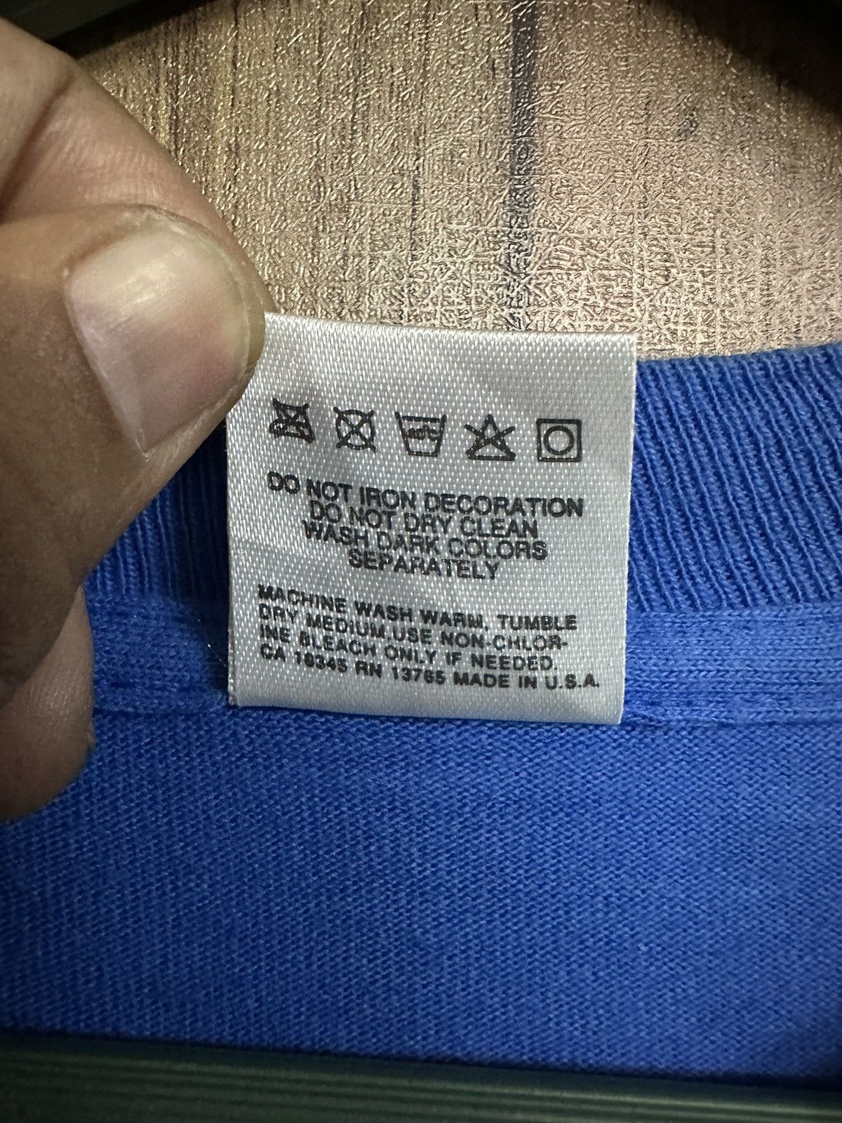 Fruit Of The Loom Vintage 1994 United Nations FOTL Tshirt A247 Size US S / EU 44-46 / 1 - 13 Thumbnail