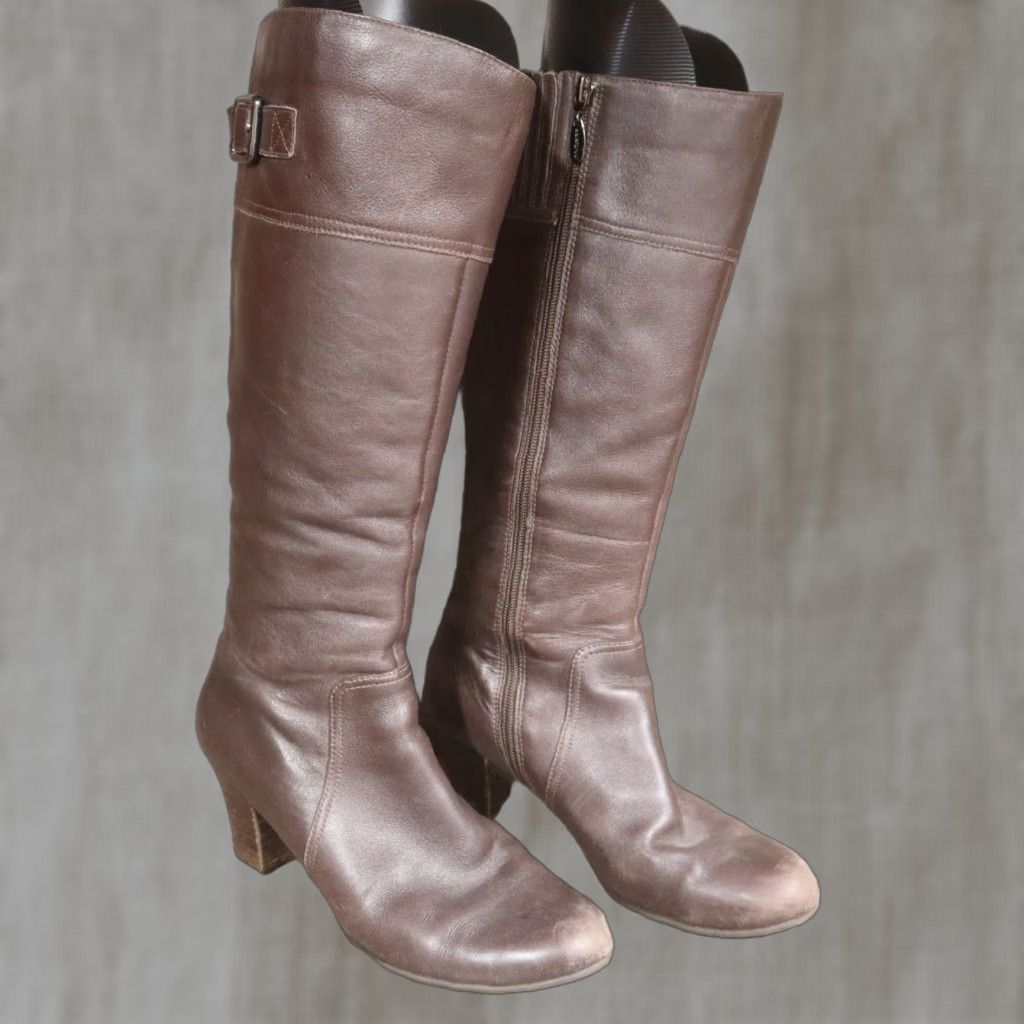 Clarks Clarks Brown Leather Knee-High Boots Women's Size 8.5 M High Heel Fashion Size US 8.5 / IT 38.5 - 1 Thumbnail
