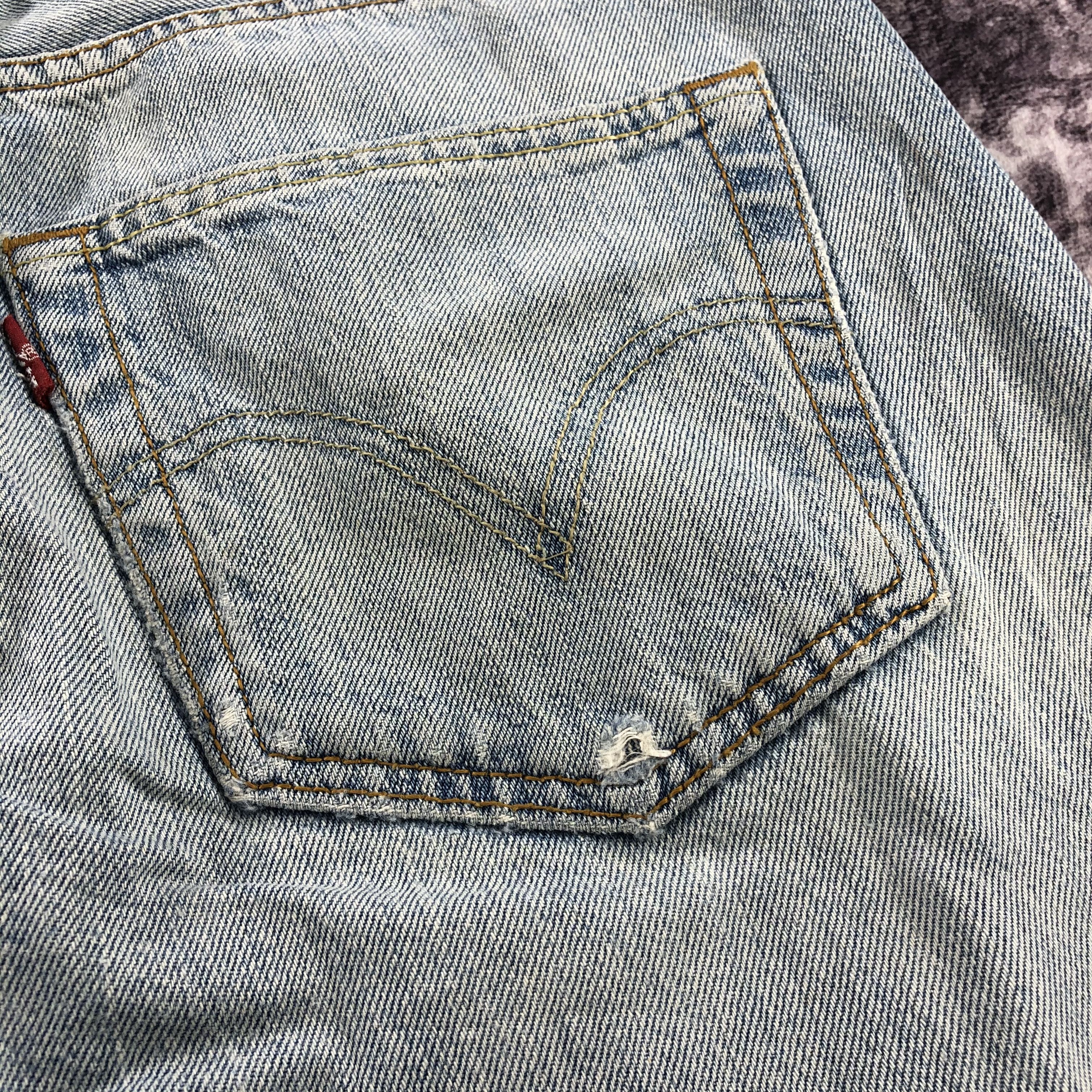 Levi's × Vintage Vintage 90s Light Wash Levis 501 Jeans-JM2343 Size US 33 - 10 Thumbnail