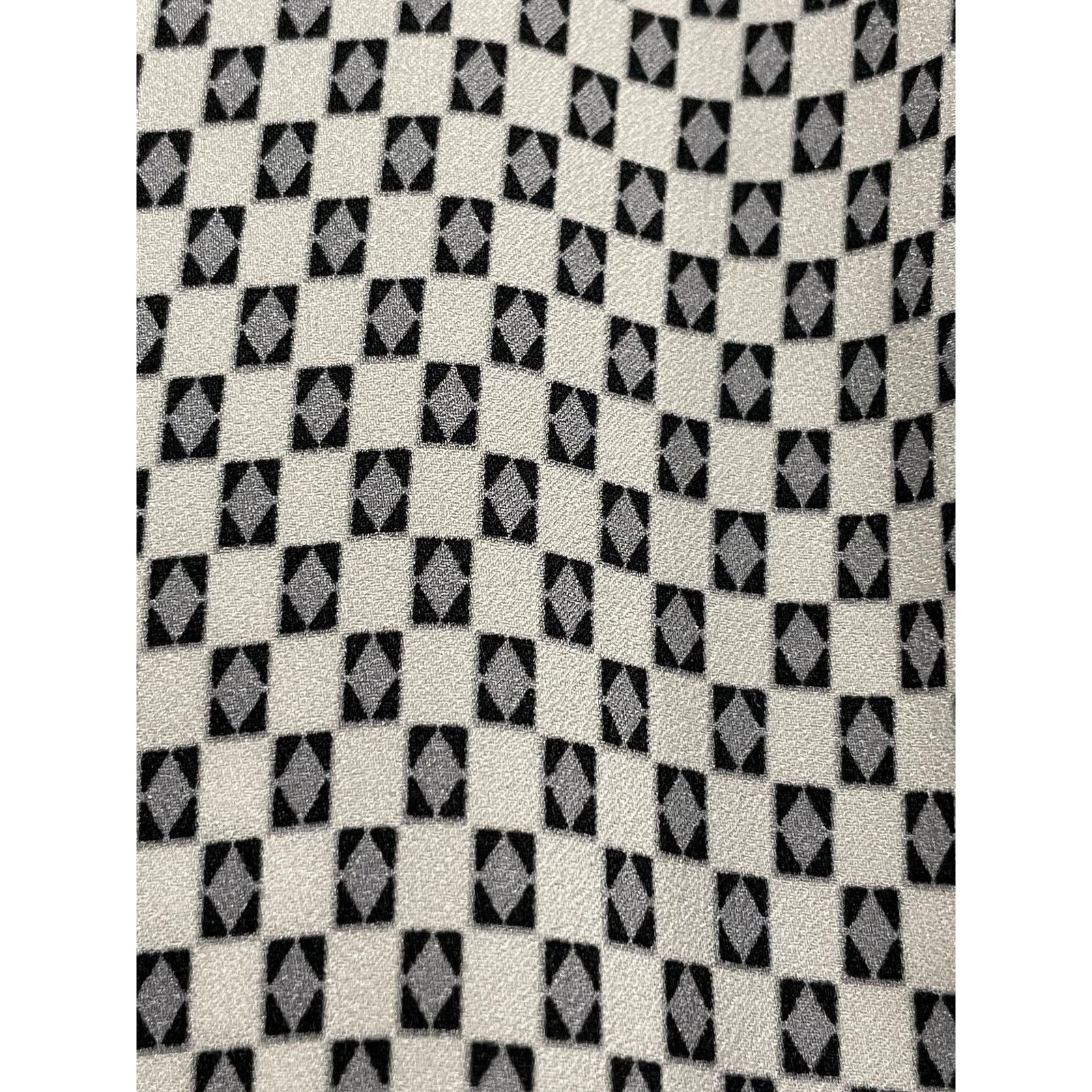 Ann Taylor Ann Taylor Tailored button up white and gray diamond M Size M / US 6-8 / IT 42-44 - 4 Thumbnail
